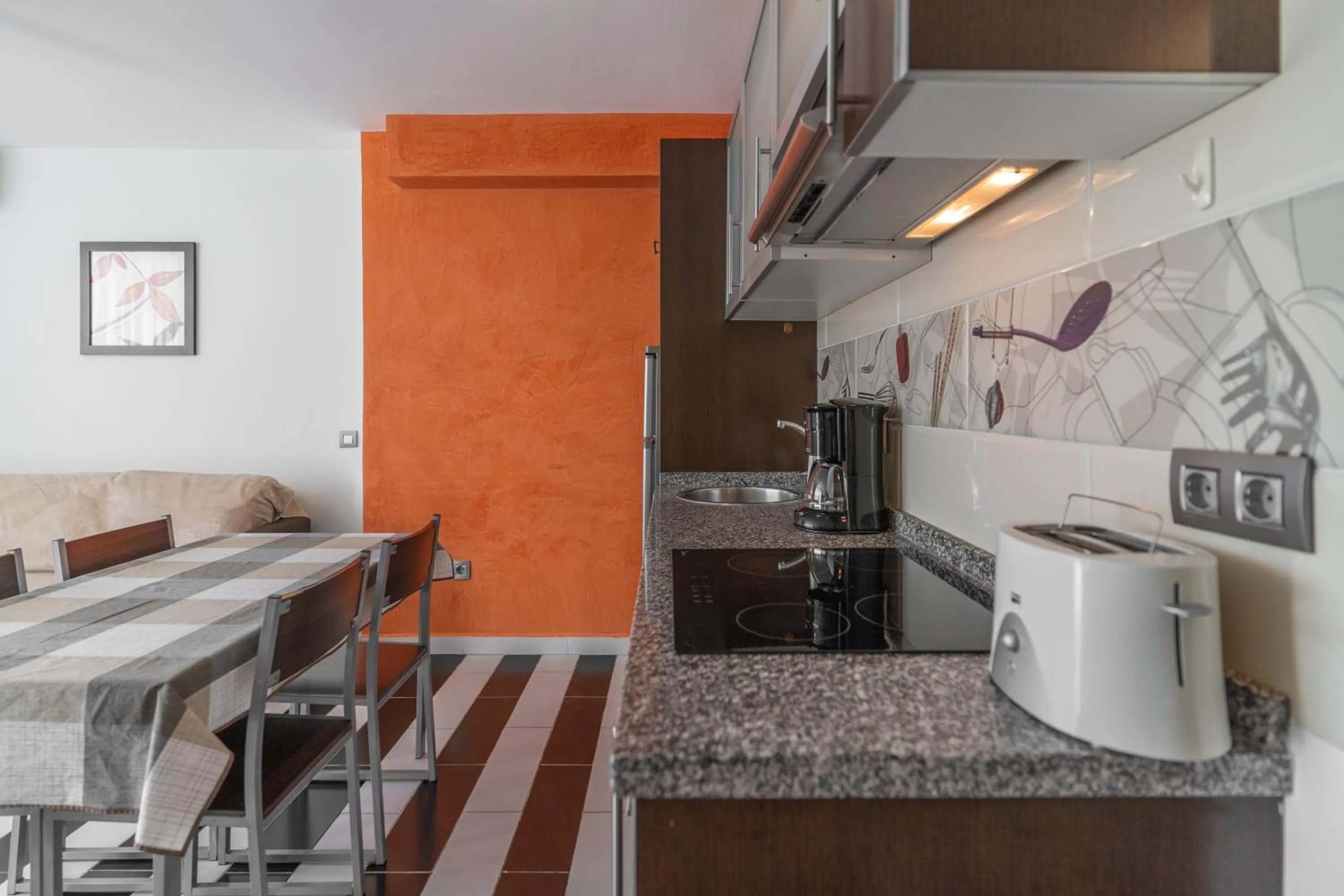 Kitchen or kitchenette in Optimist Tenerife