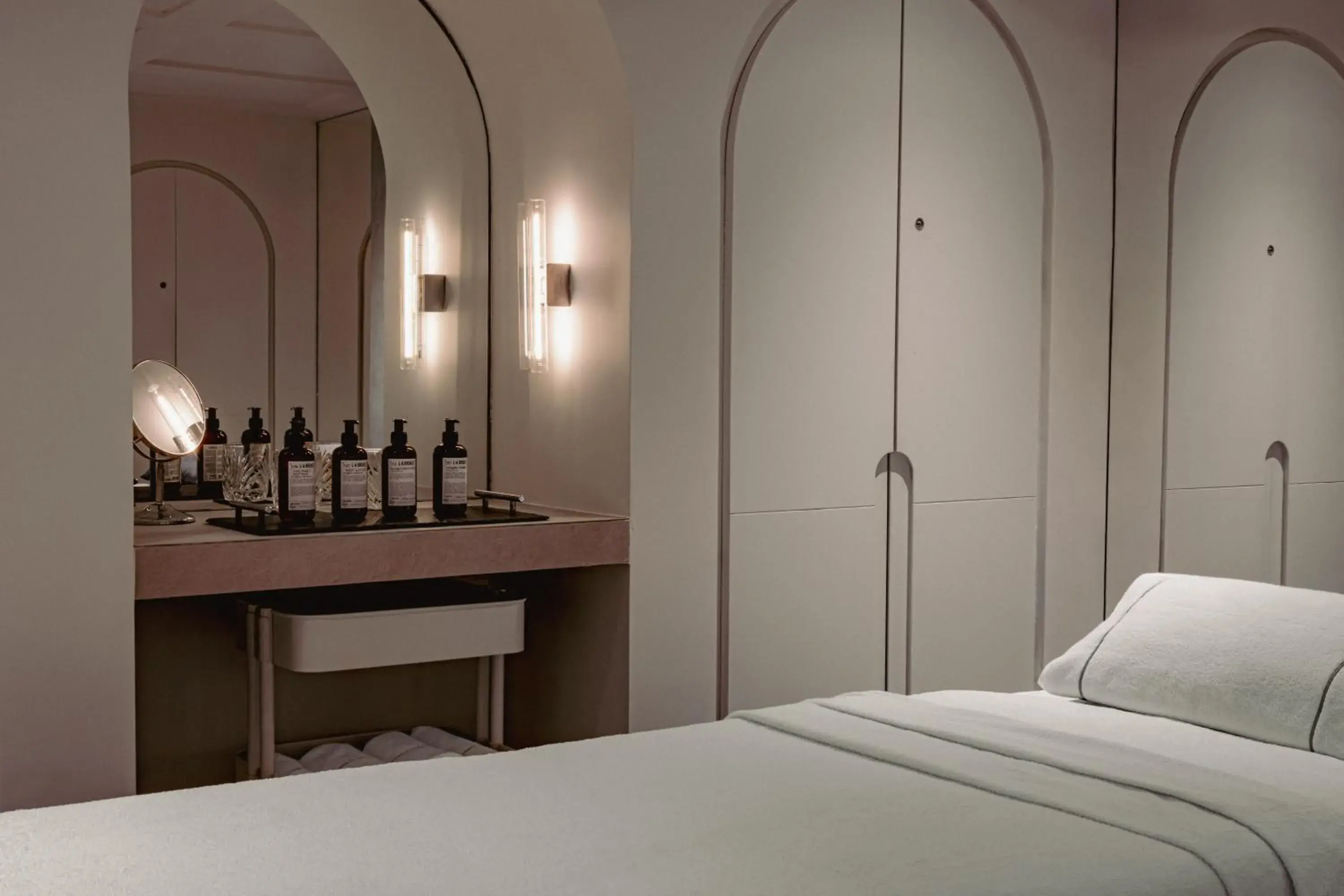 Spa and wellness centre/facilities, Bed in Experimental Marais Spa and wellness centre/facilities, Bed in Experimental Marais