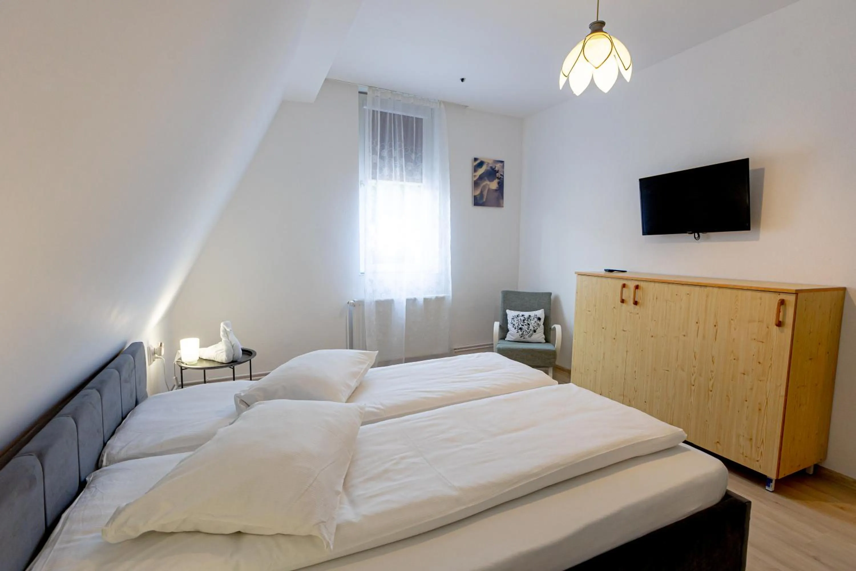 Photo of the whole room, Bed in Pensiunea Joker