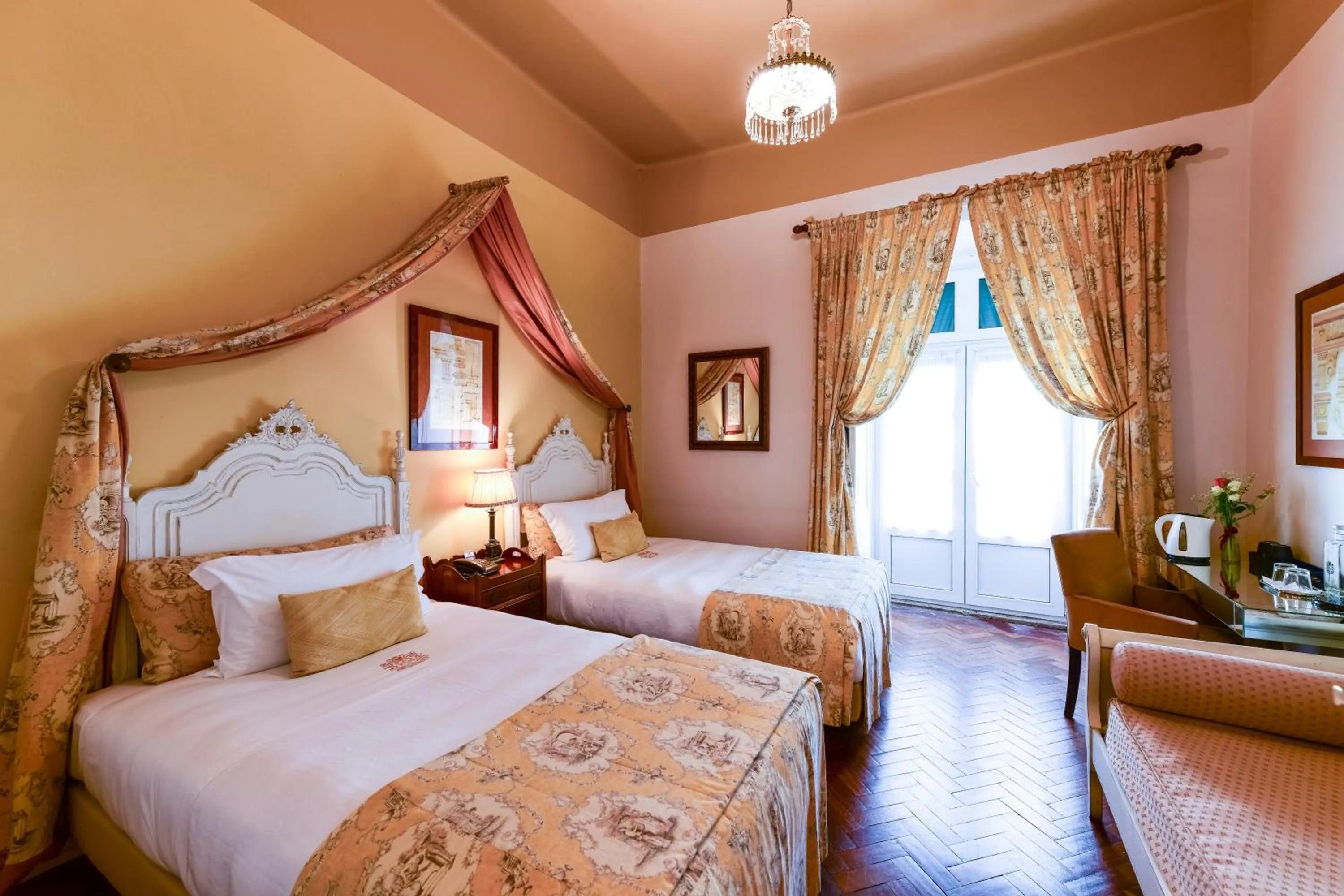 Bedroom, Bed in Casa de Sao Mamede Hotel