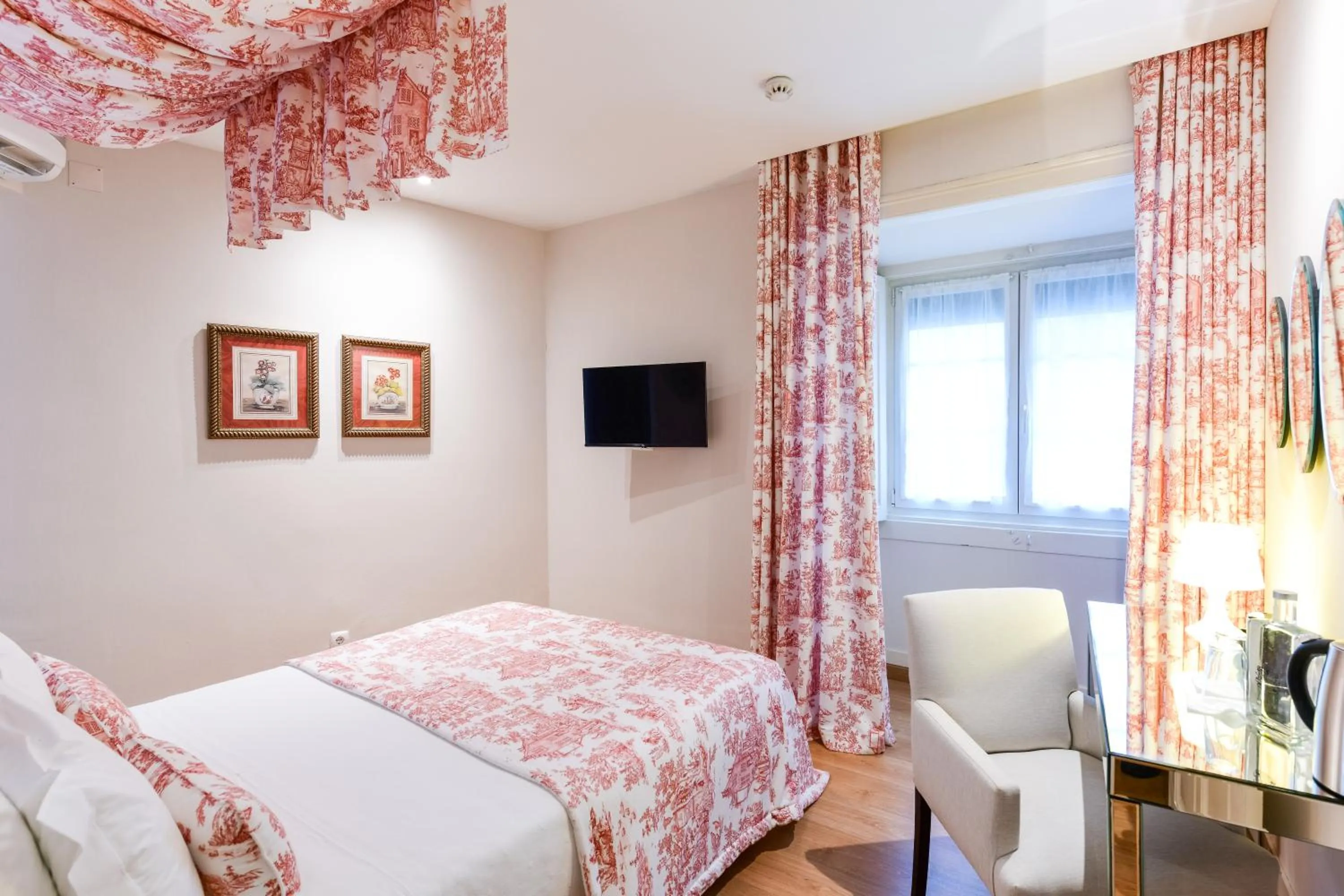 Bedroom, Bed in Casa de Sao Mamede Hotel