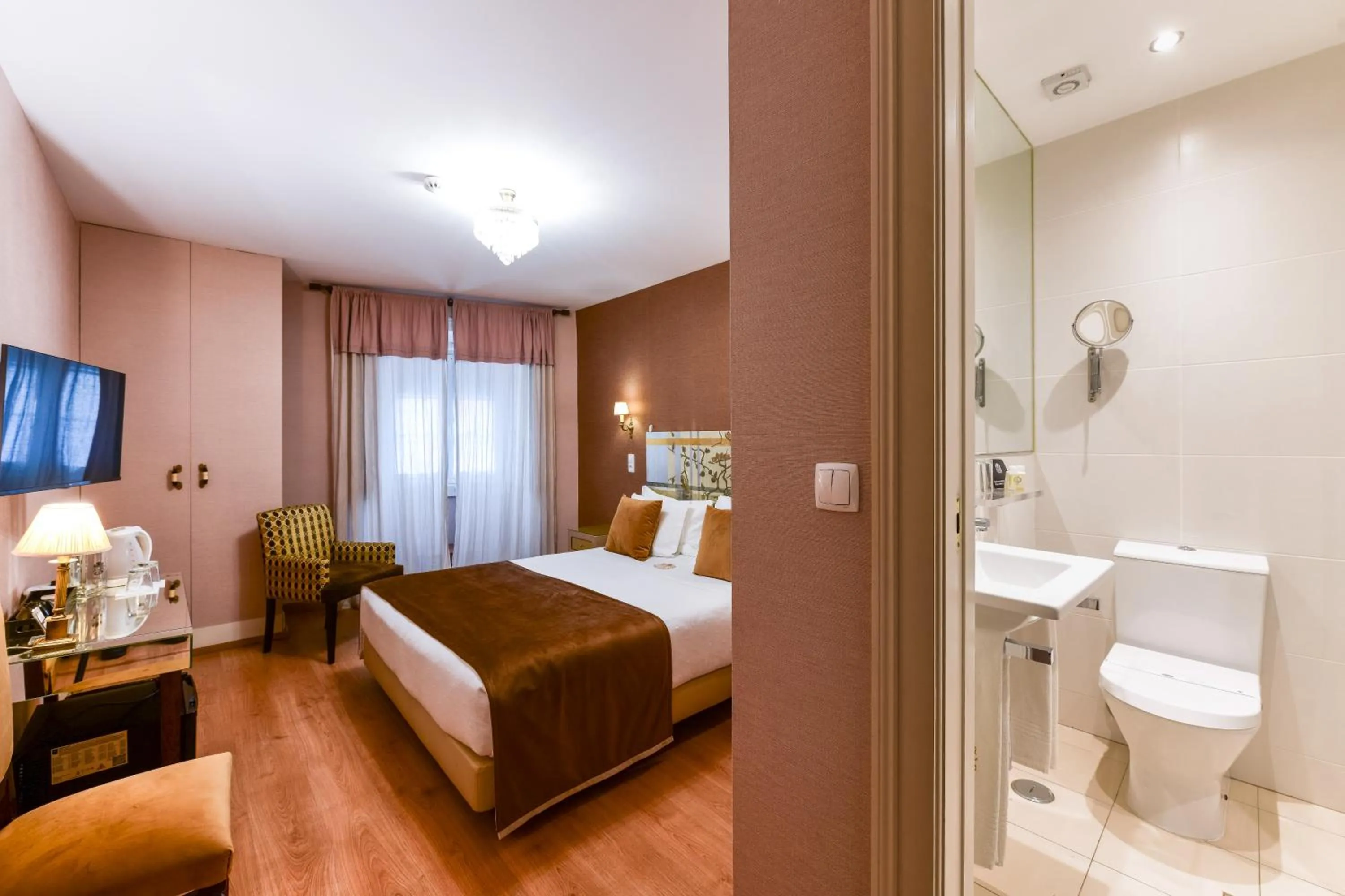 Bedroom, Bed in Casa de Sao Mamede Hotel