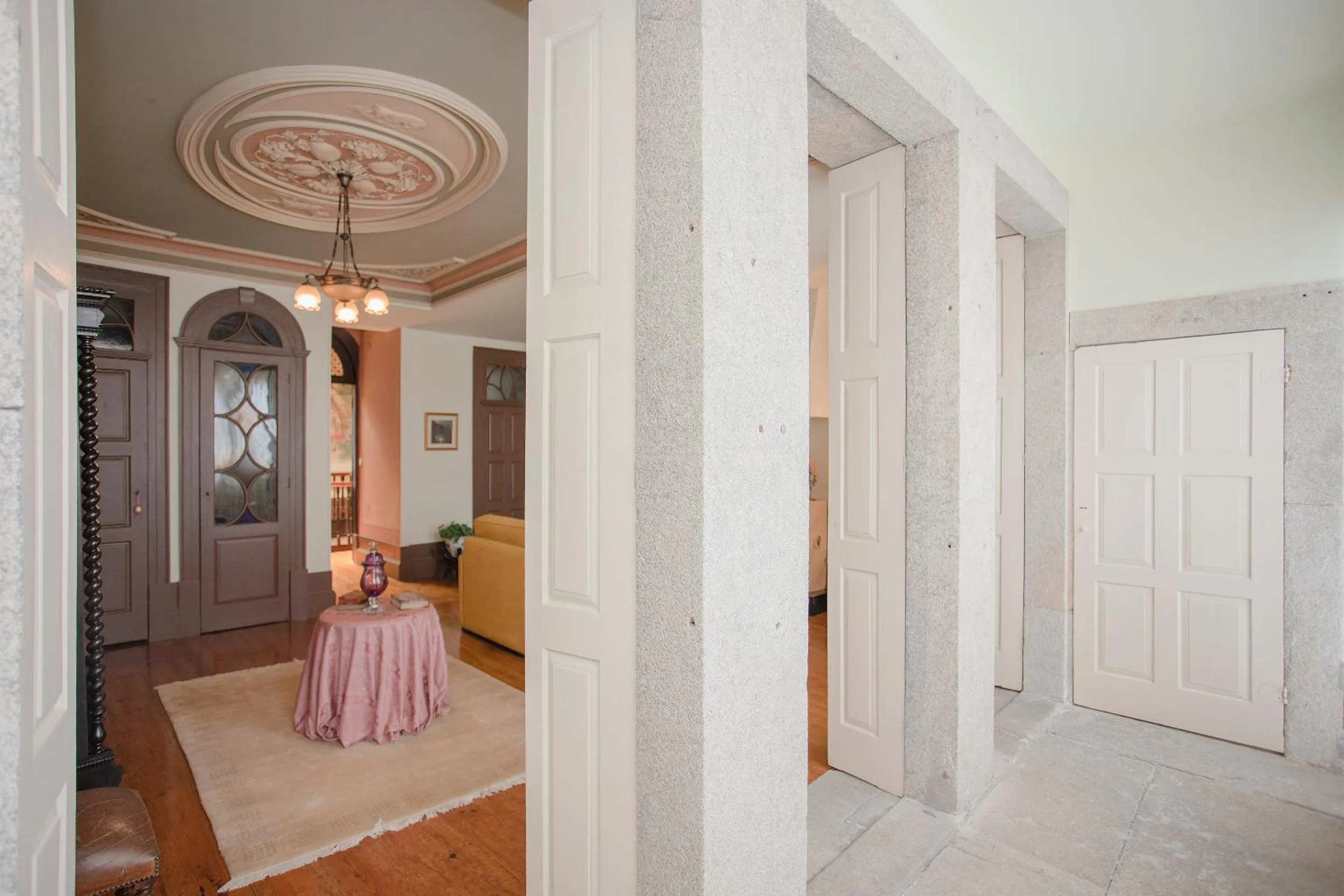 Living room in Palace Museum & National Monument - Espaço Palmeiras