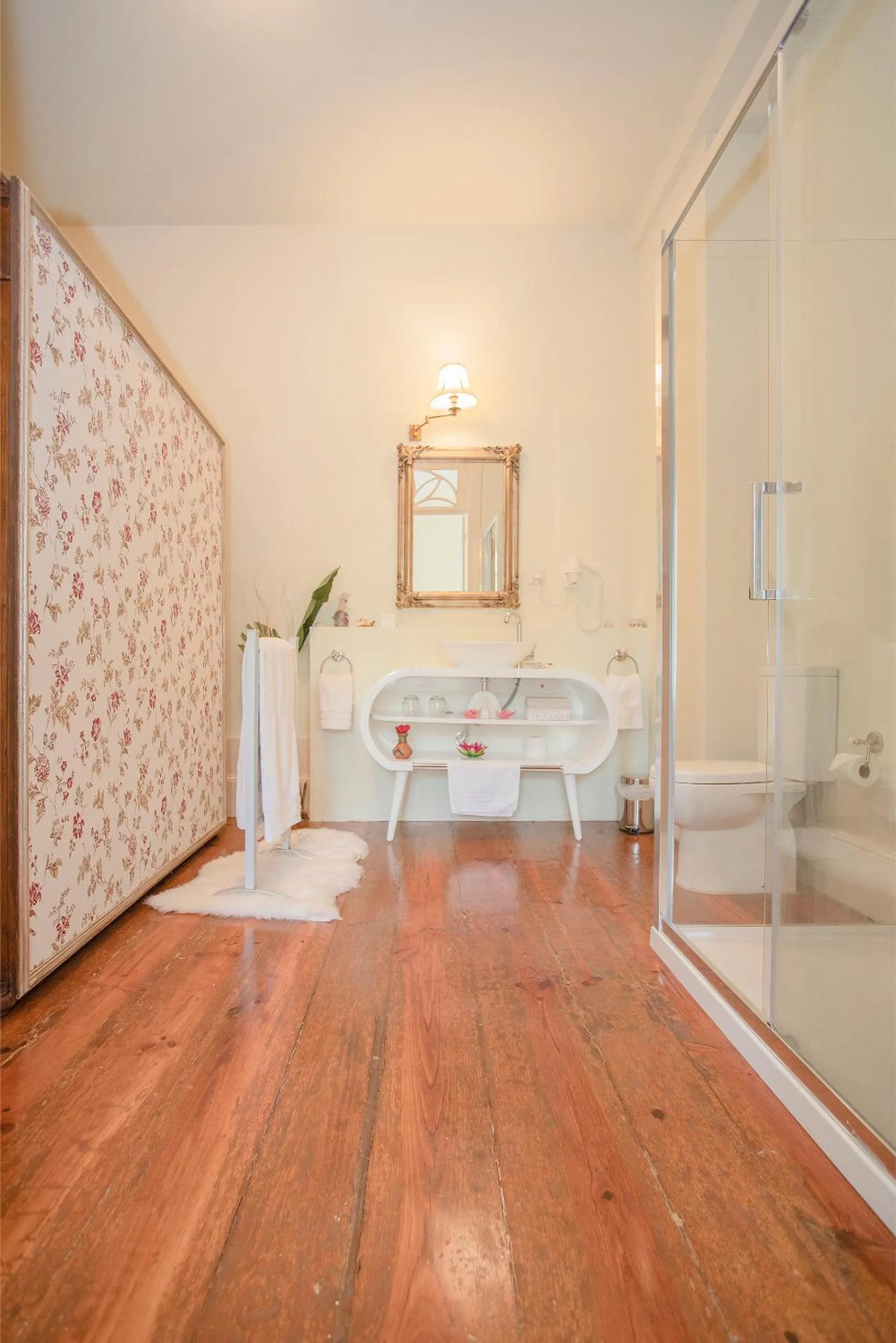 Shower, Bed in Palace Museum & National Monument - Espaço Palmeiras