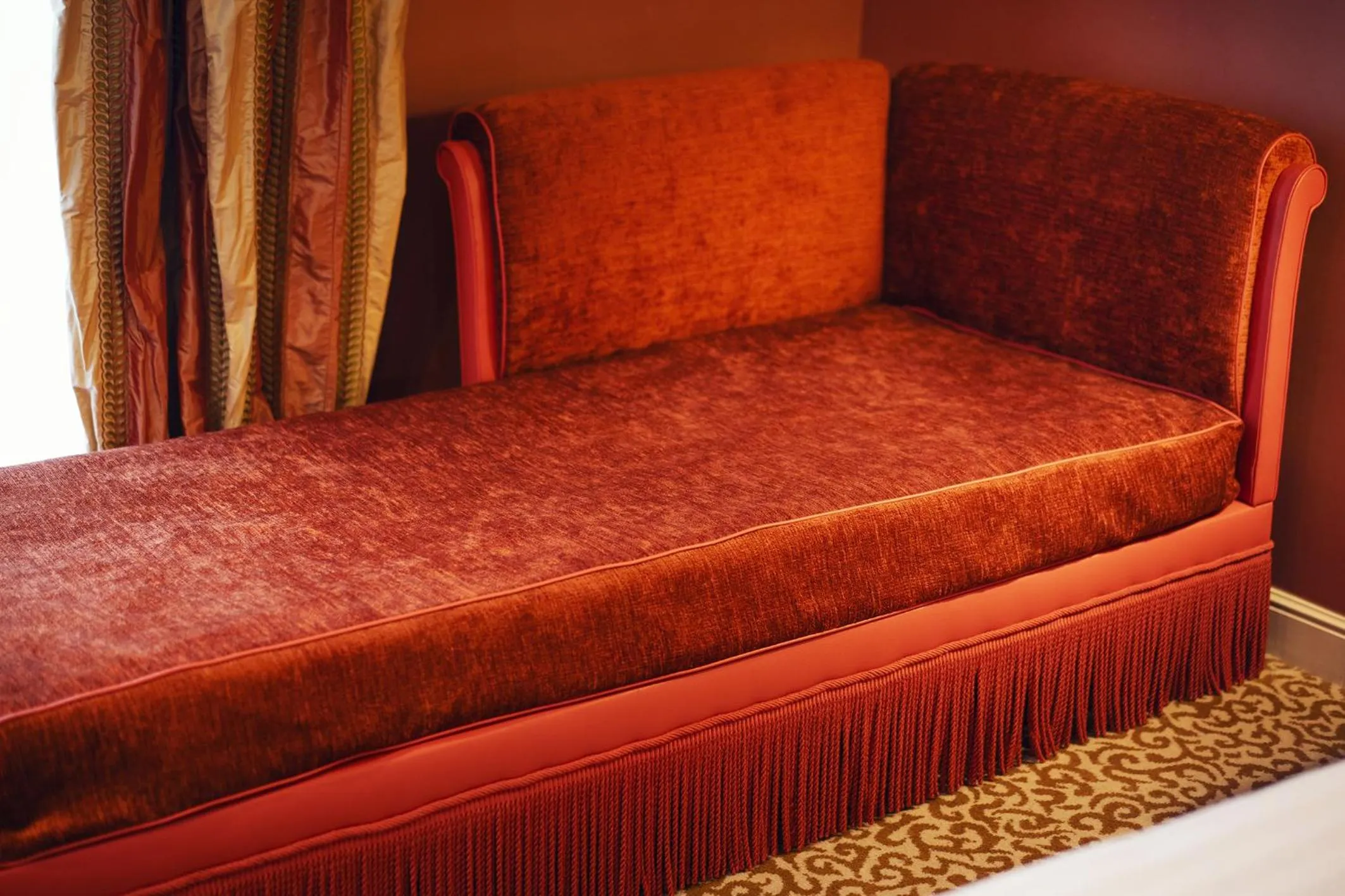 Bed in Hotel Odeon Saint-Germain