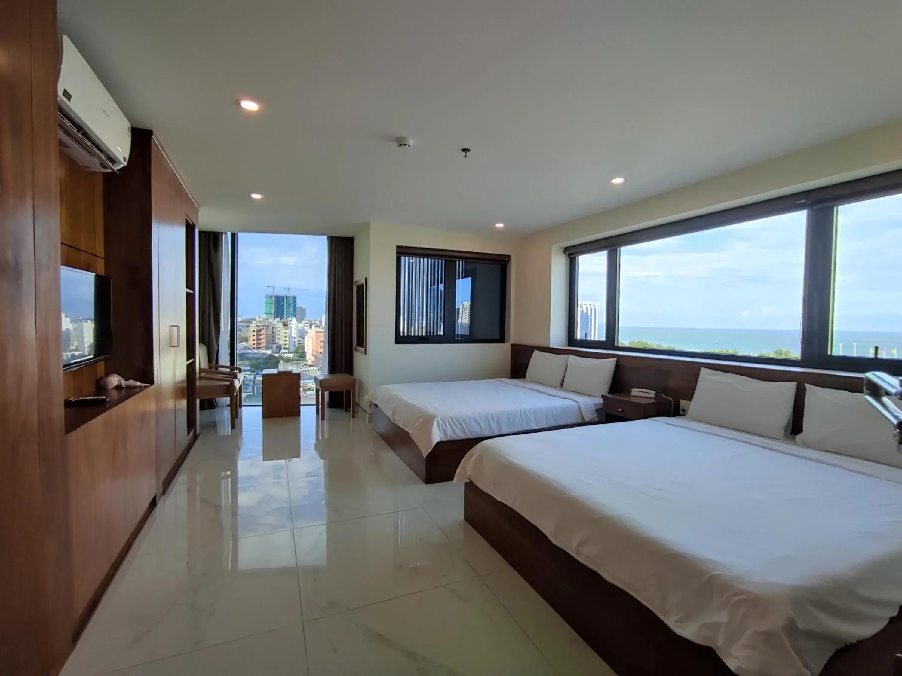 Quadruple Room with Sea View in HỒNG HẢI 2 HOTEL Quadruple Room with Sea View in HỒNG HẢI 2 HOTEL