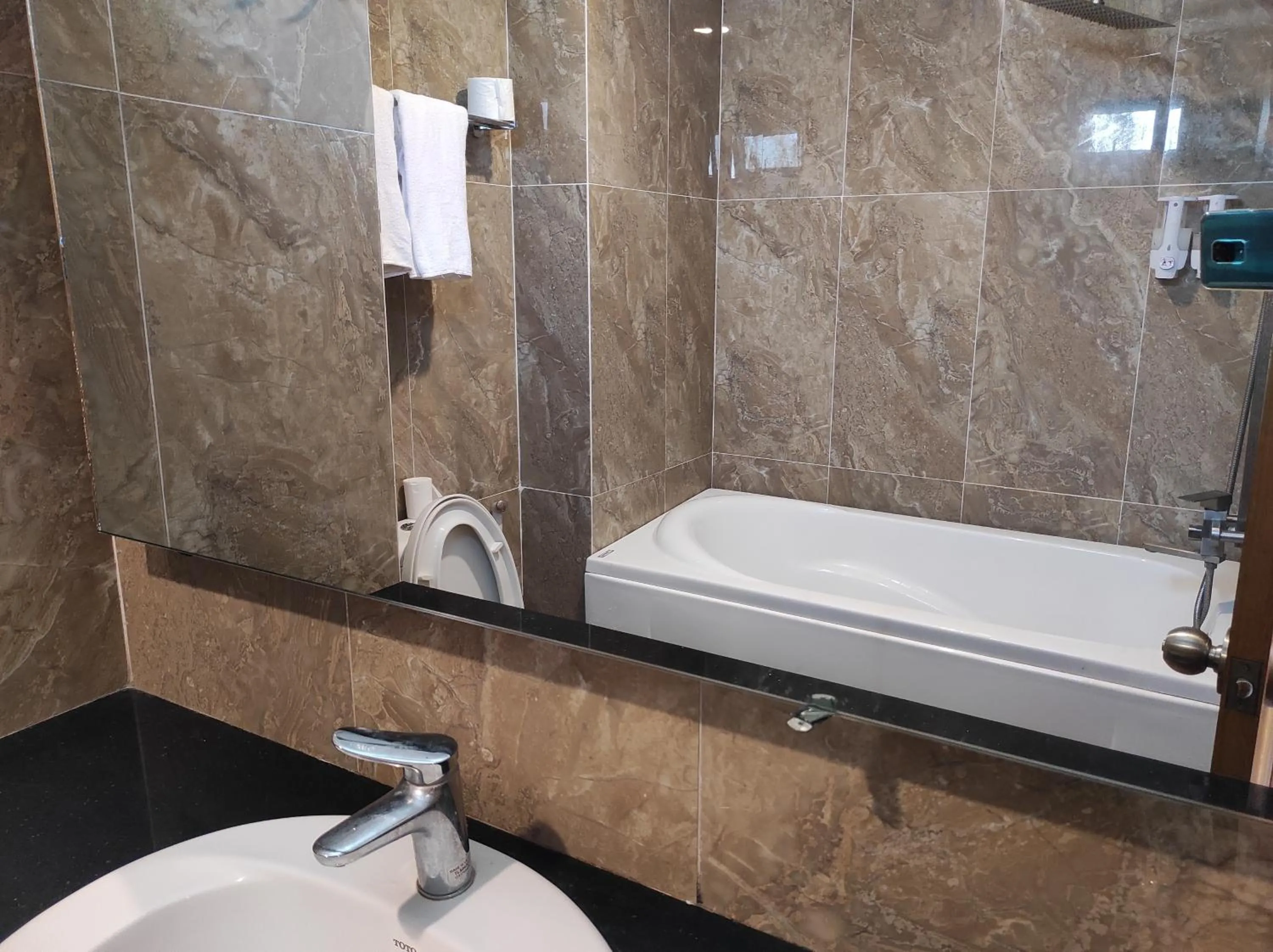 Bath in HỒNG HẢI 2 HOTEL