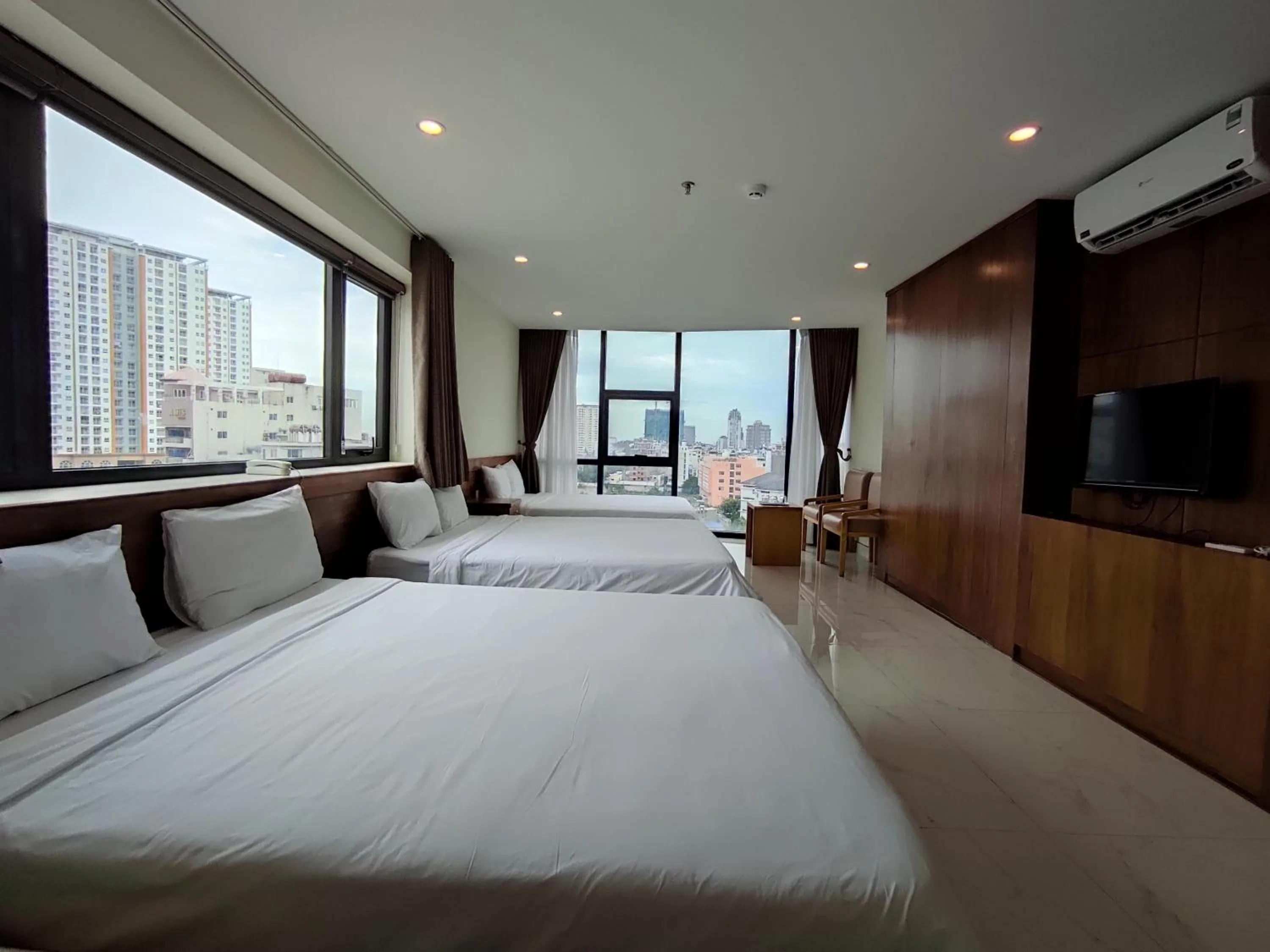 Photo of the whole room, Bed in HỒNG HẢI 2 HOTEL