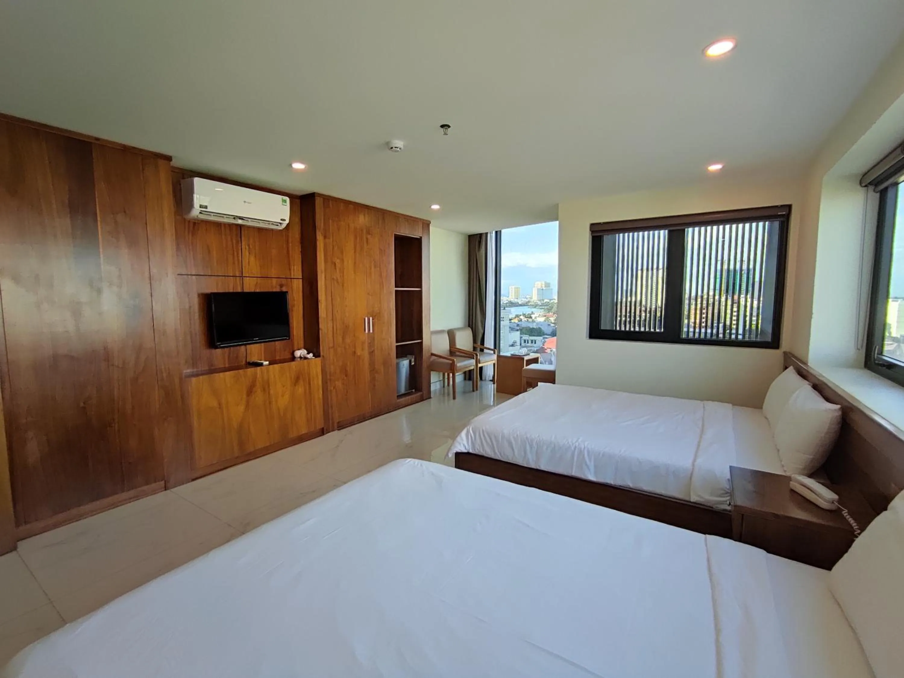 Photo of the whole room, Bed in HỒNG HẢI 2 HOTEL