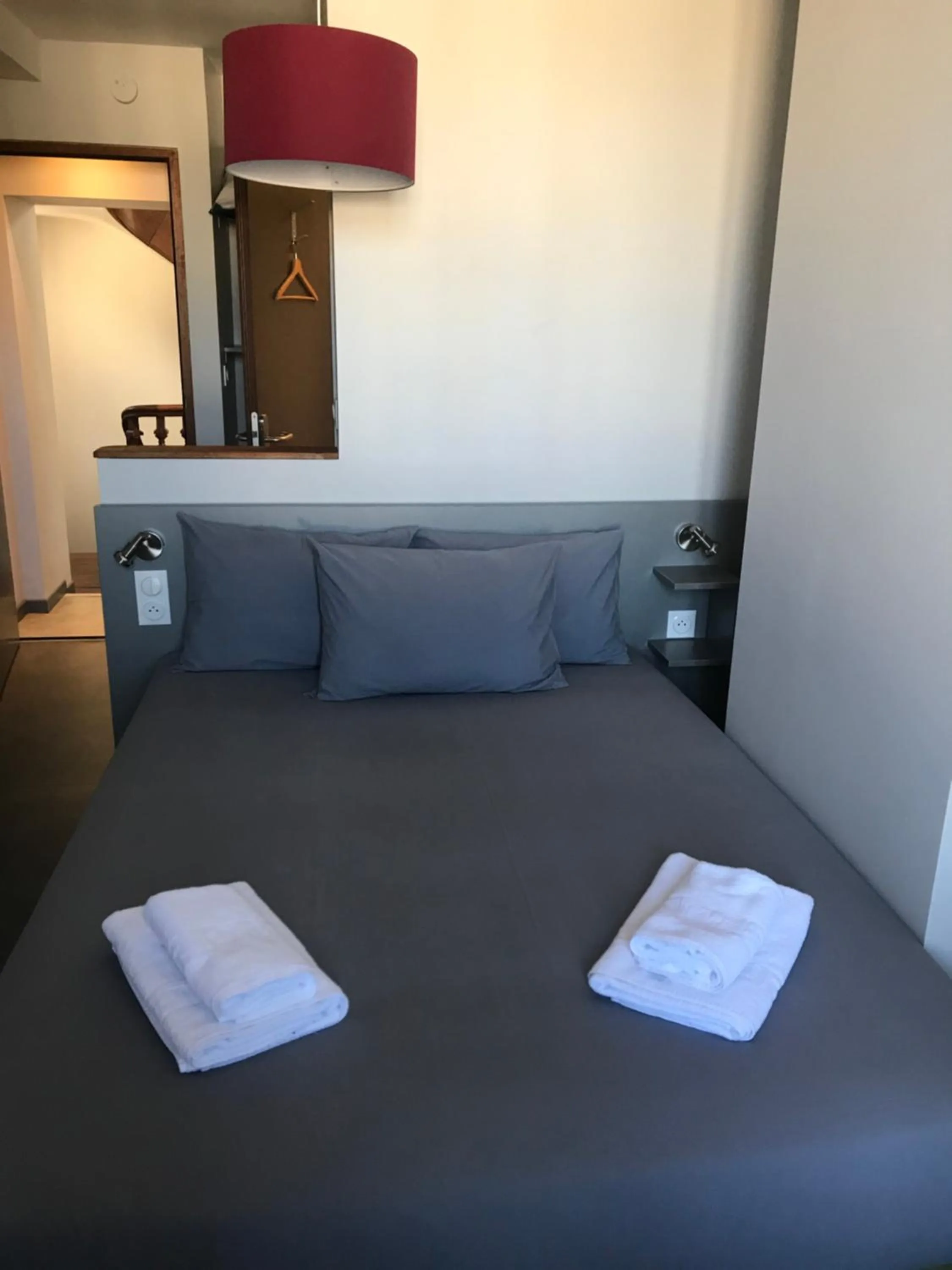 Bed in Smart Appart Caen République