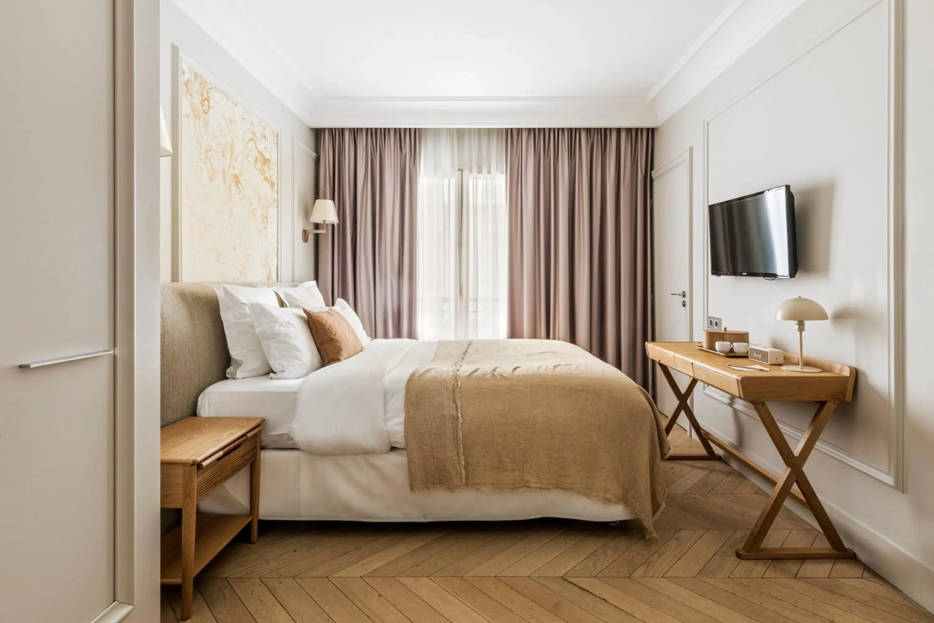 Bed in Hôtel Maison Pigalle Bed in Hôtel Maison Pigalle