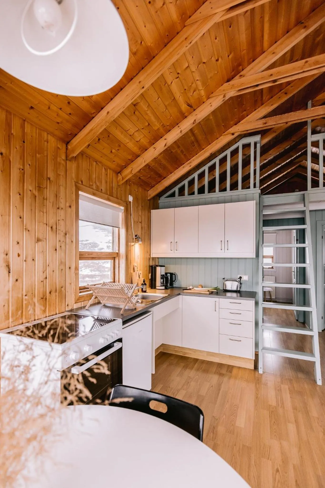 Kitchen or kitchenette in Hlid Cottages