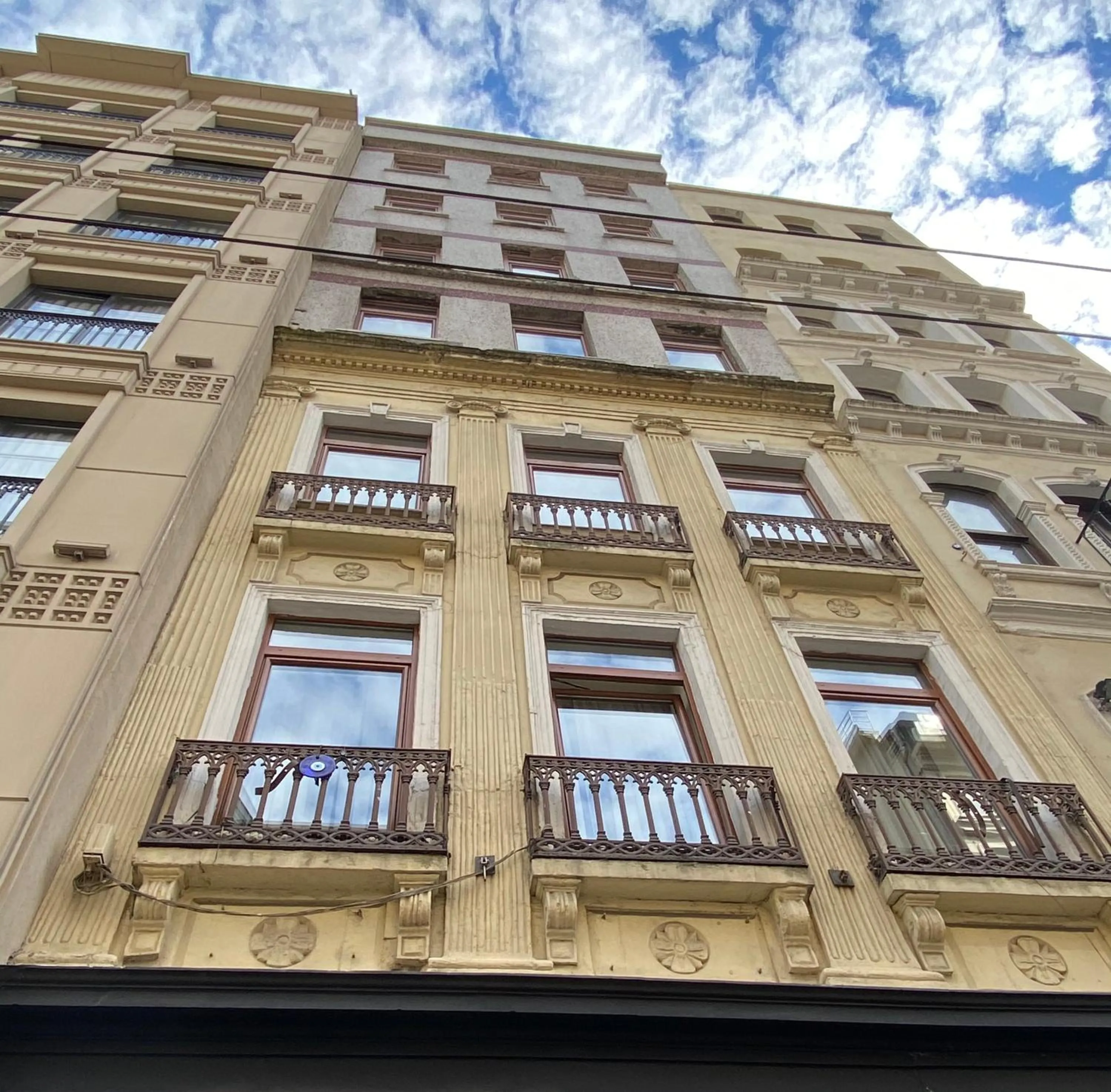 Property building in Nea Suites Old City