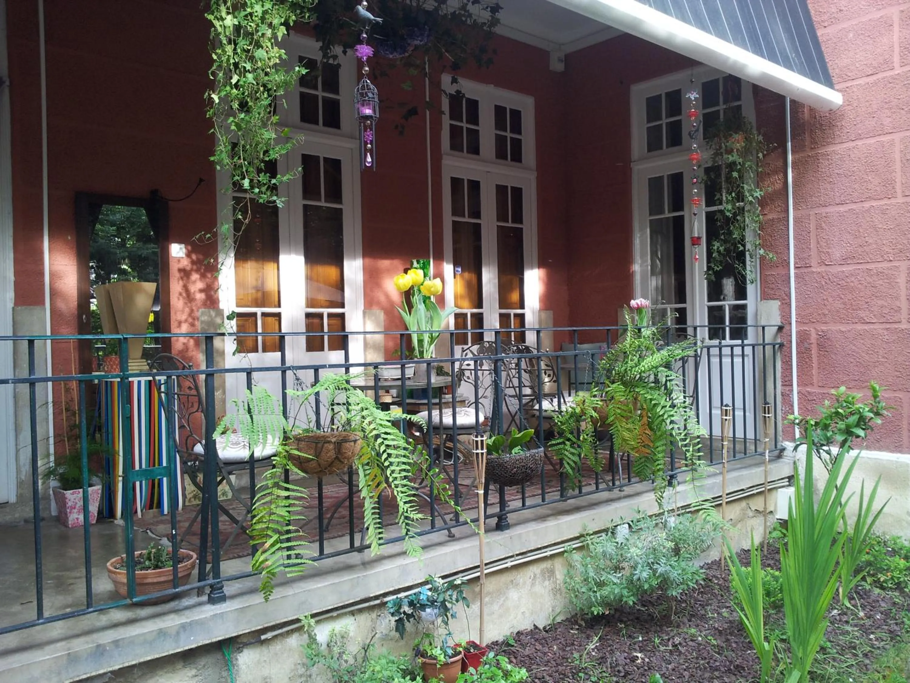 Garden in Whatever Art B&B