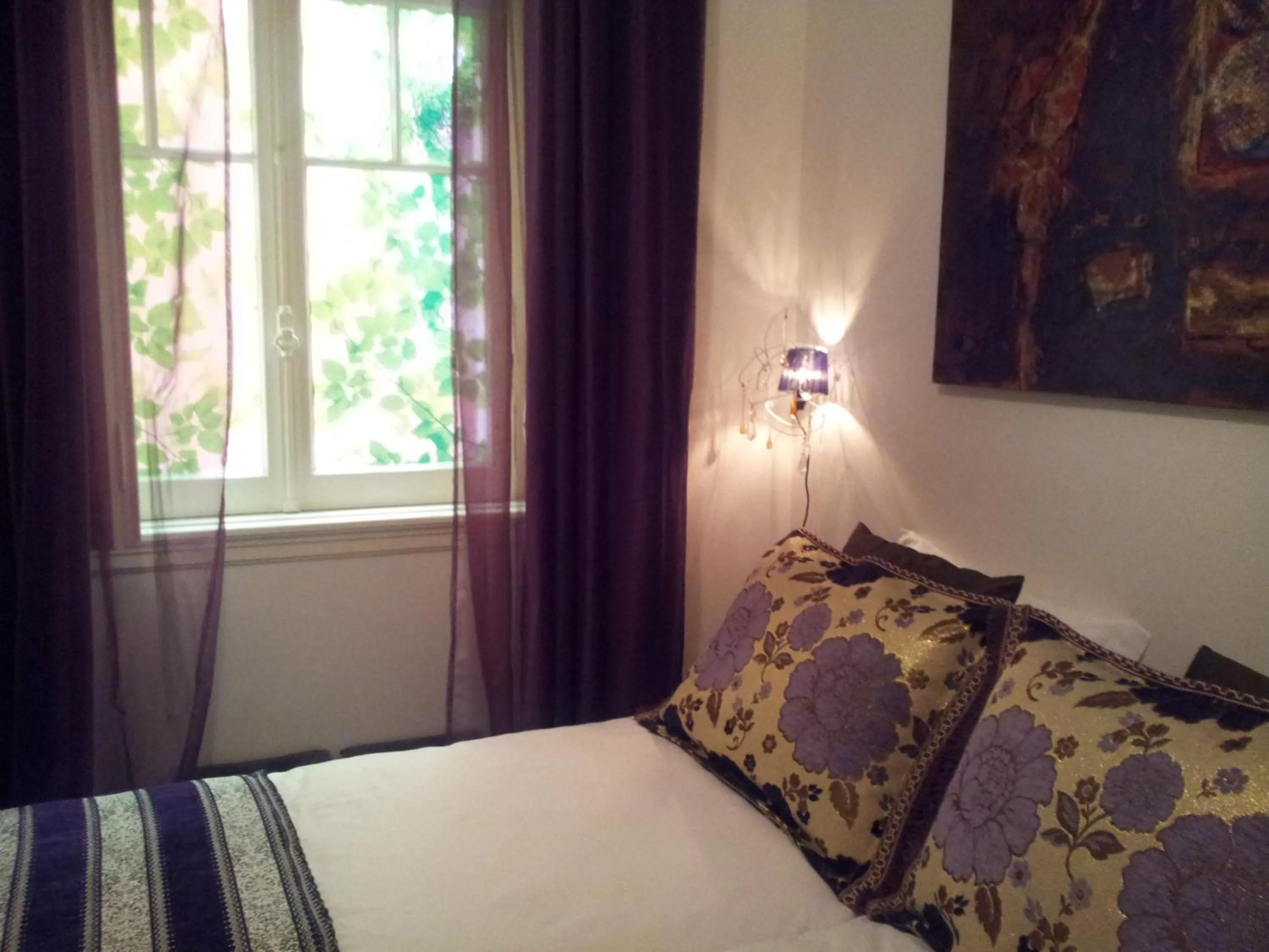 Bedroom, Bed in Whatever Art B&B