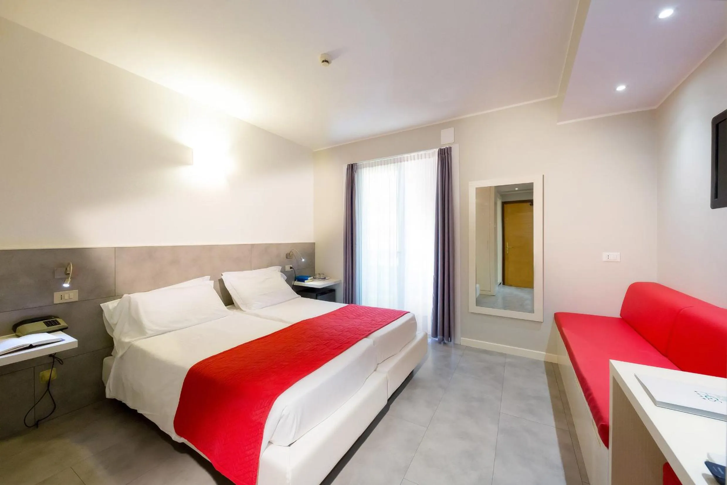 View (from property/room), Bed in Hotel Garden Sea Wellness & Spa 4 stelle superior