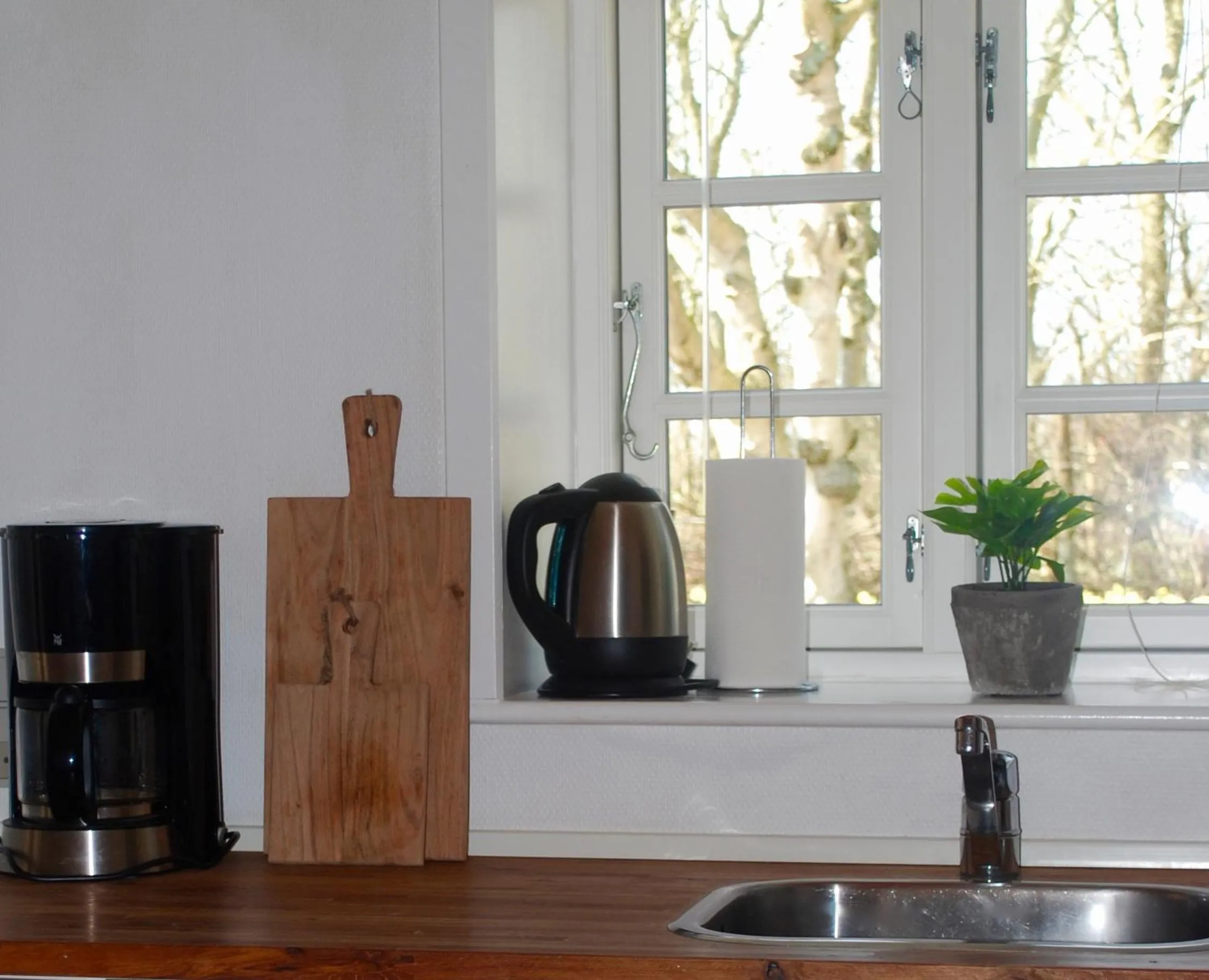 Kitchen or kitchenette in Adventure Park Apartments