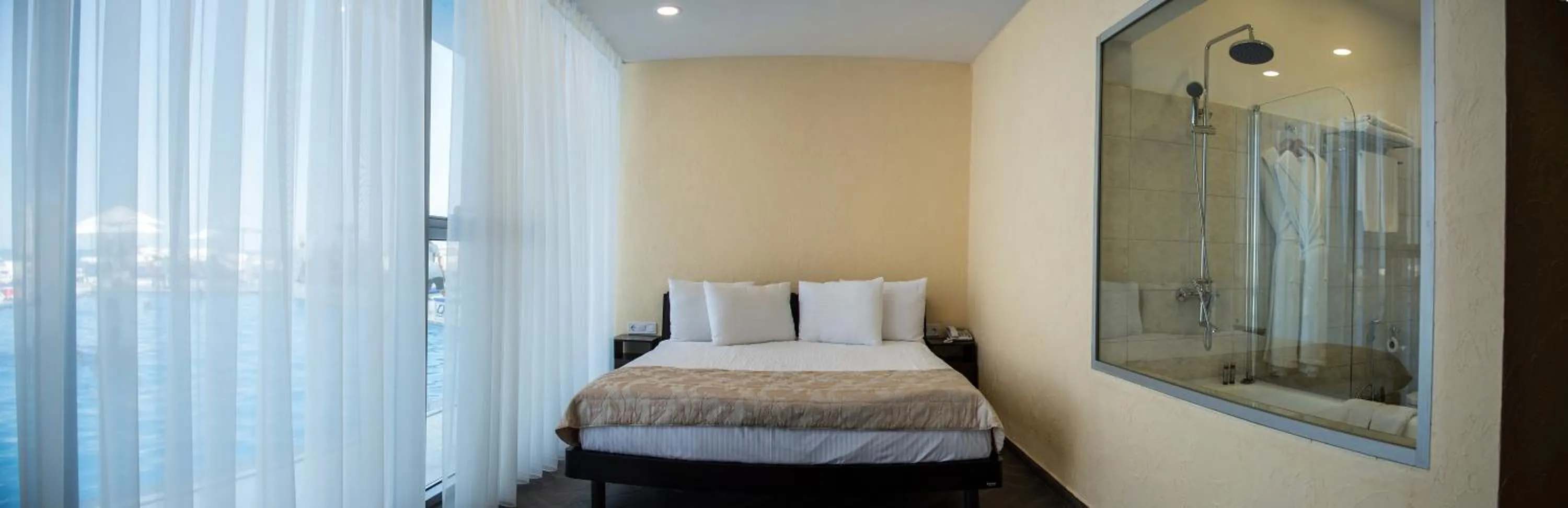 Photo of the whole room, Bed in Boutique Hotel Portofino