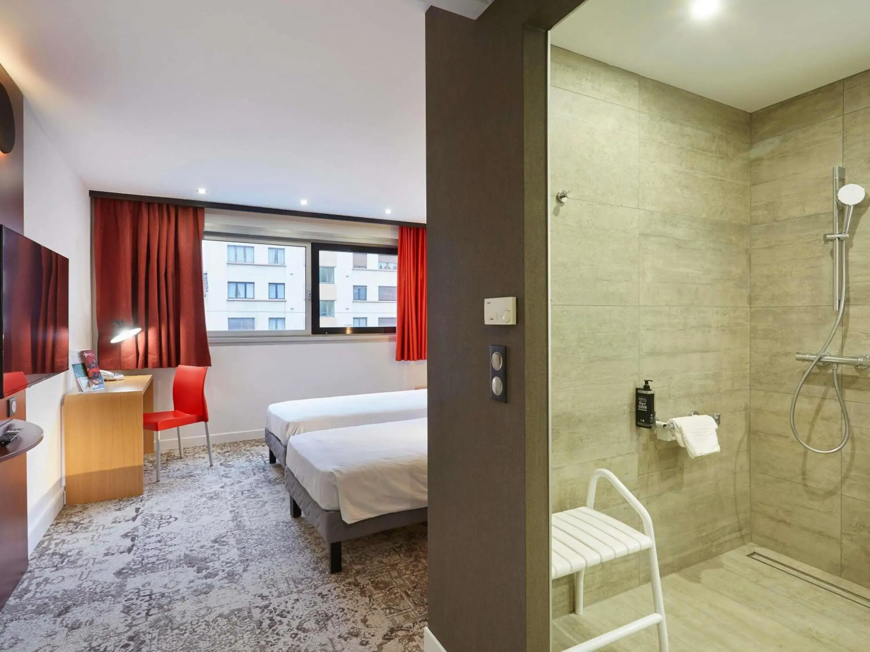 Bedroom, Bed in ibis Annemasse-Genève Bedroom, Bed in ibis Annemasse-Genève