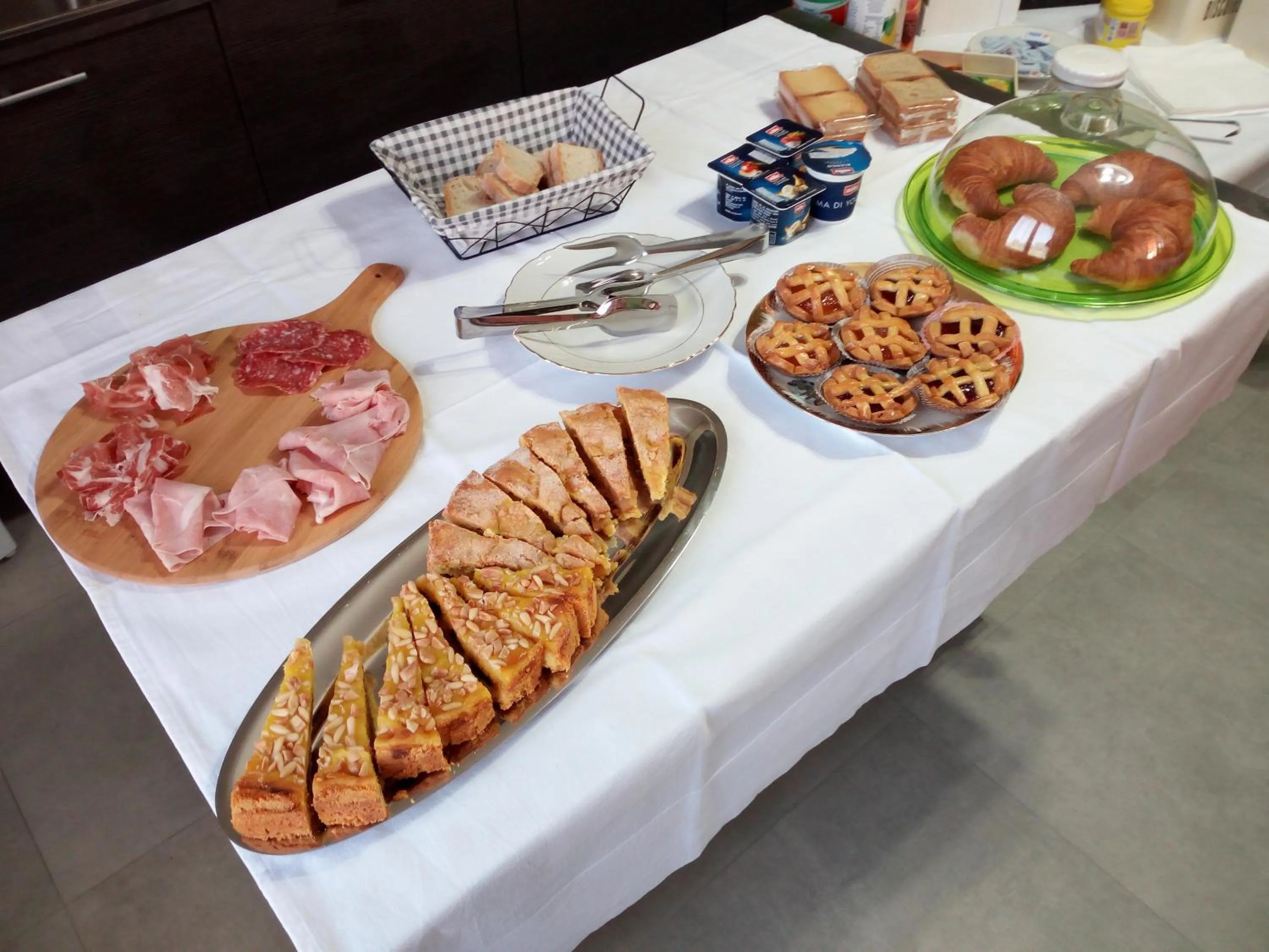 Breakfast in L'Agramante Bed&Breakfast