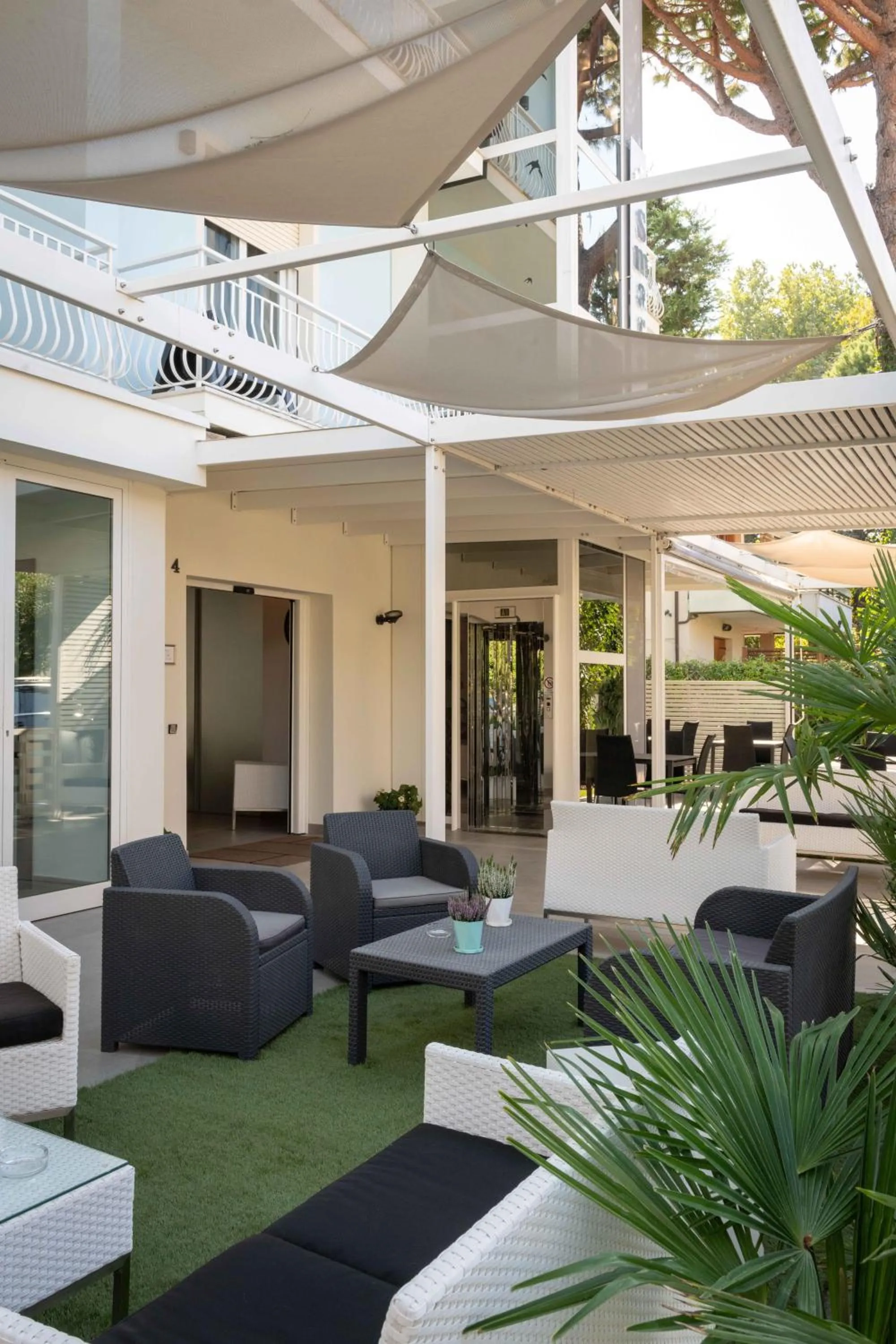 Garden in Hotel Smart Cervia B&B