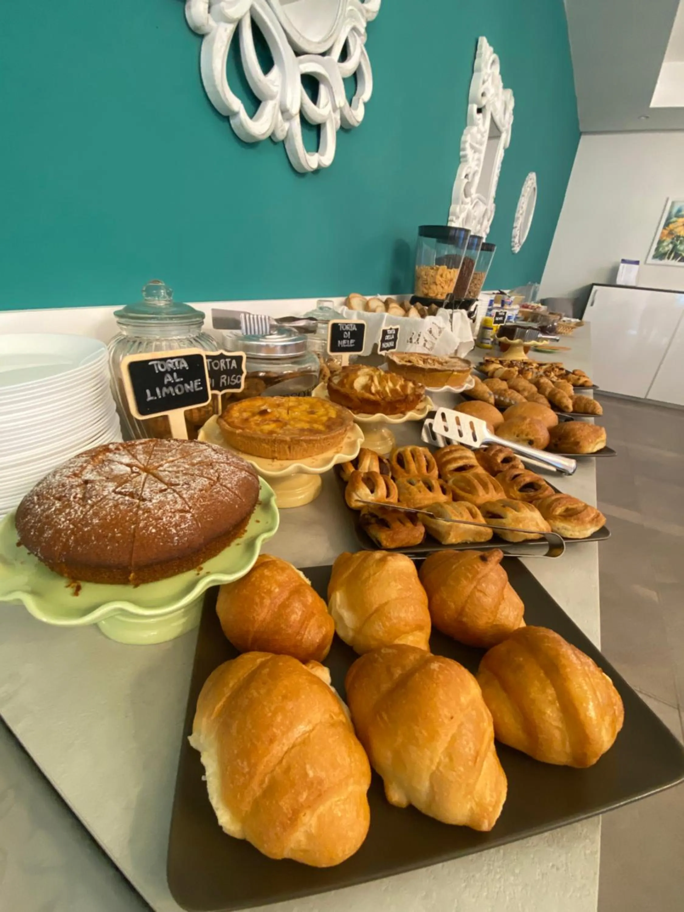 Food and drinks in Hotel Smart Cervia B&B