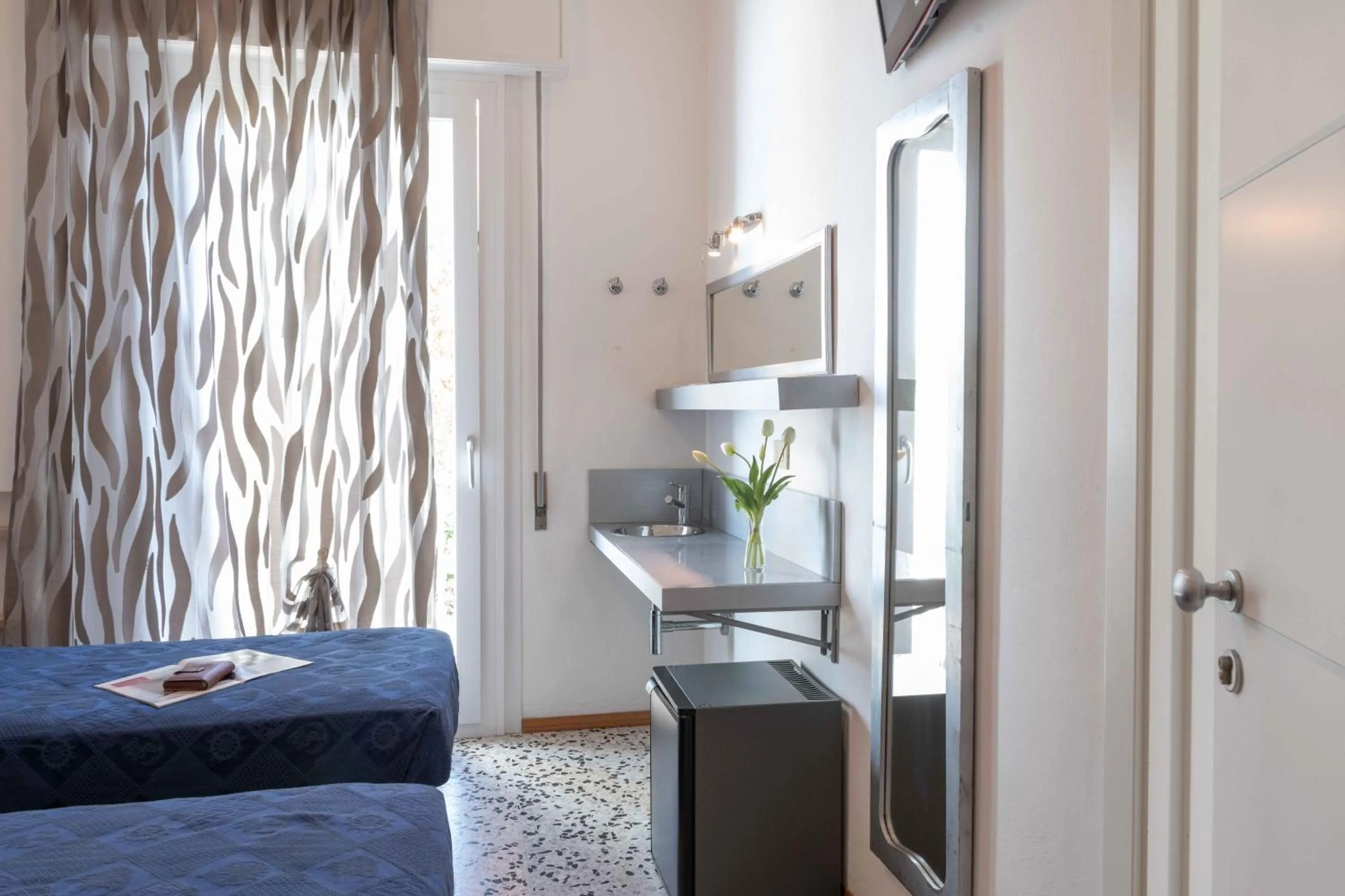 Bed in Hotel Smart Cervia B&B