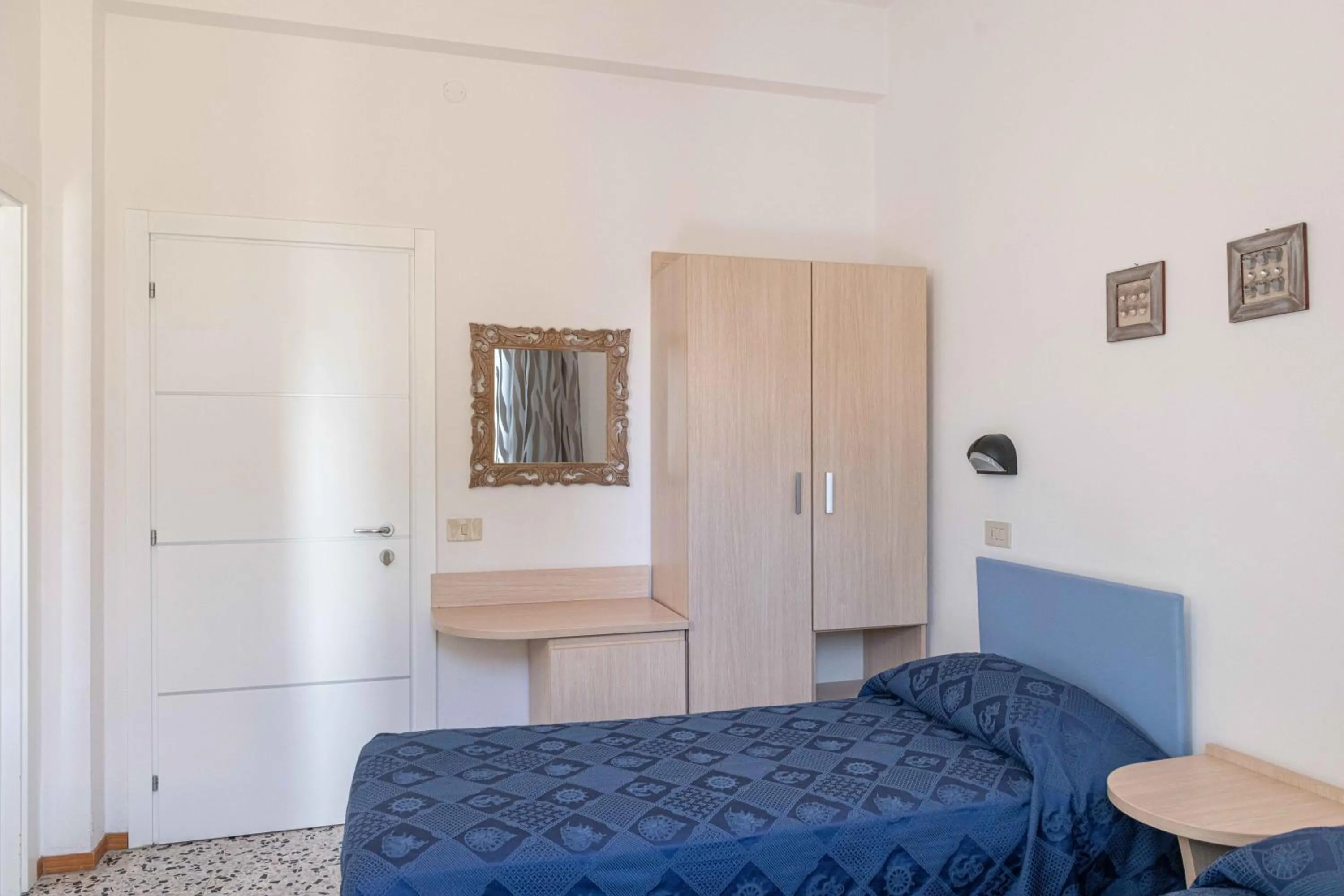Bed in Hotel Smart Cervia B&B