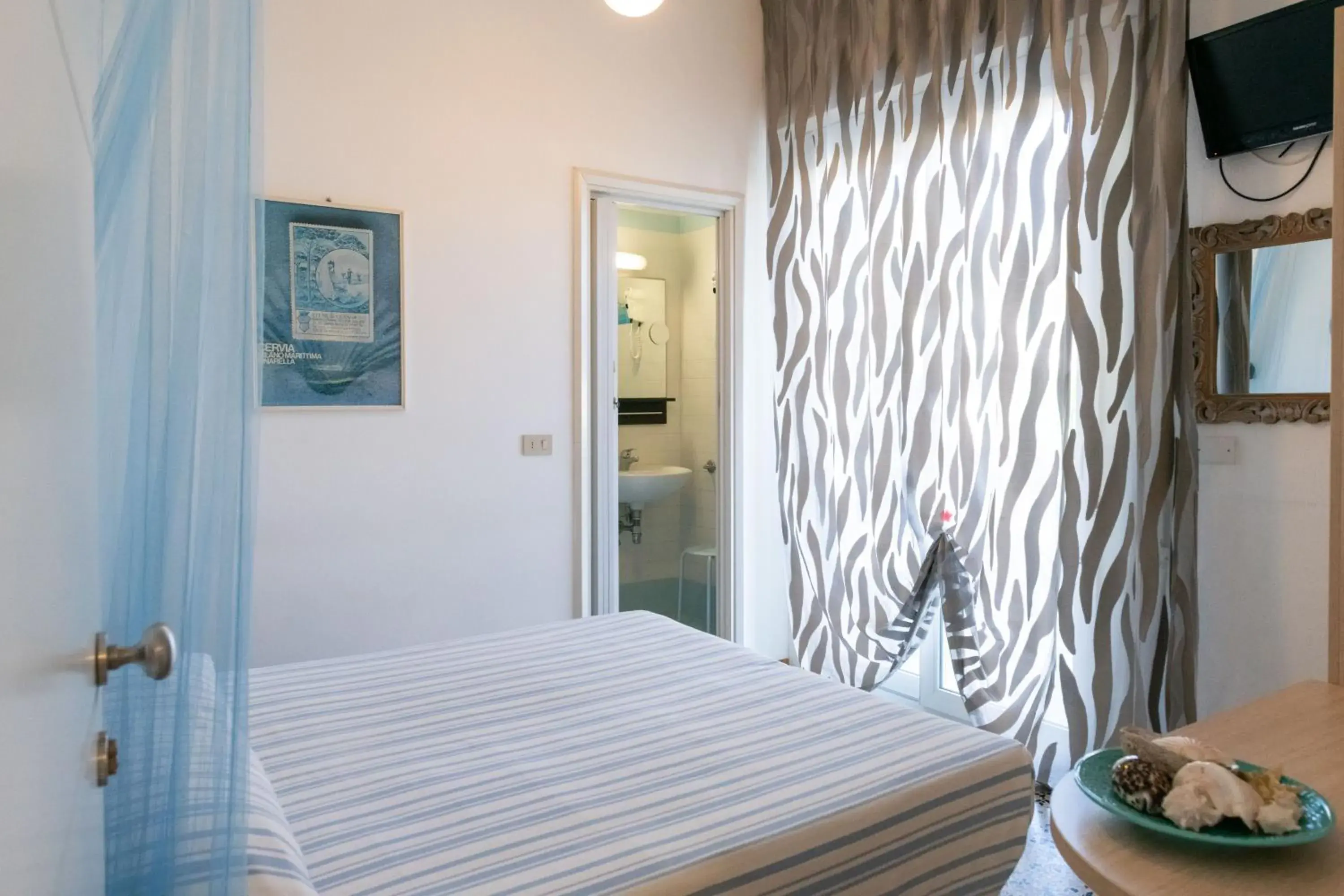 Economy Double Room in Hotel Smart Cervia B&B Economy Double Room in Hotel Smart Cervia B&B