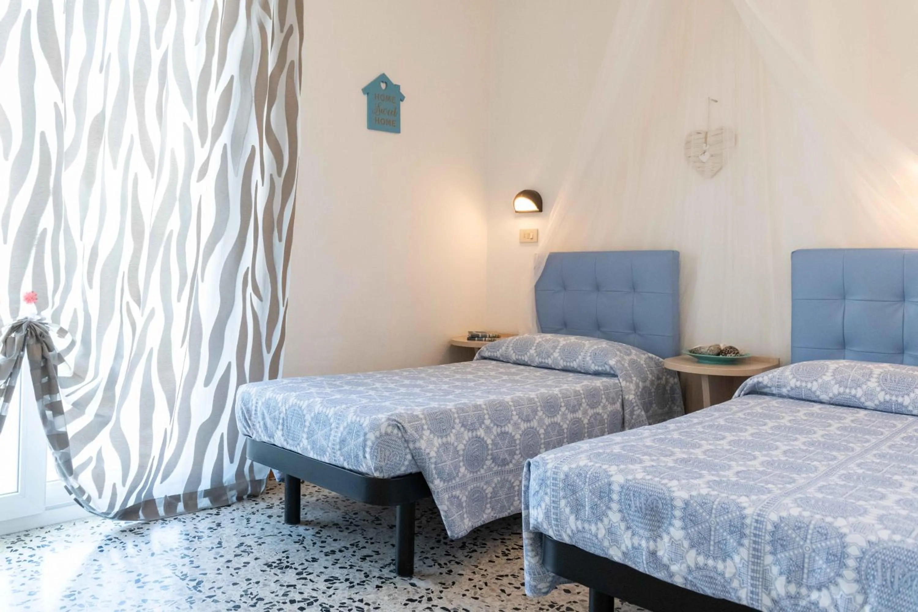 Bed in Hotel Smart Cervia B&B