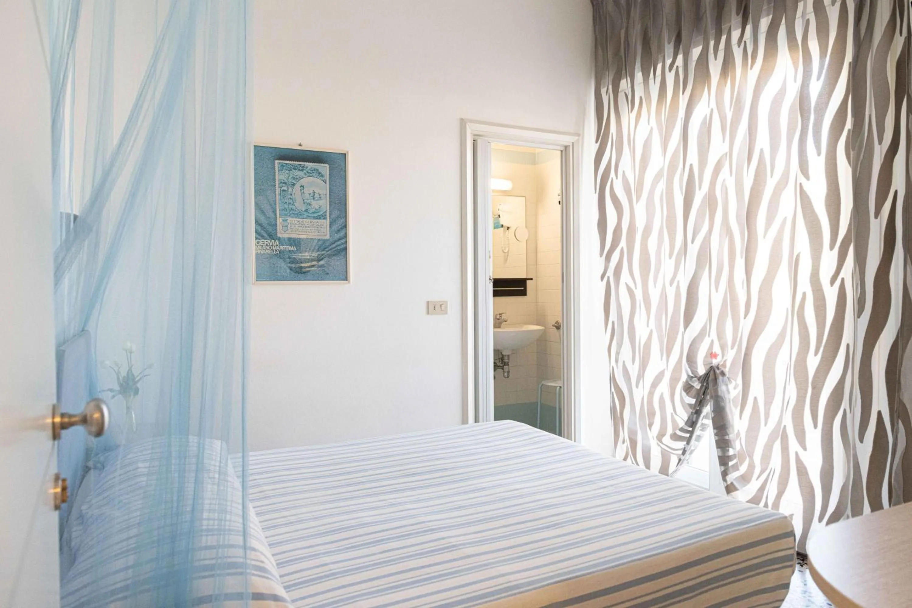 Bed in Hotel Smart Cervia B&B