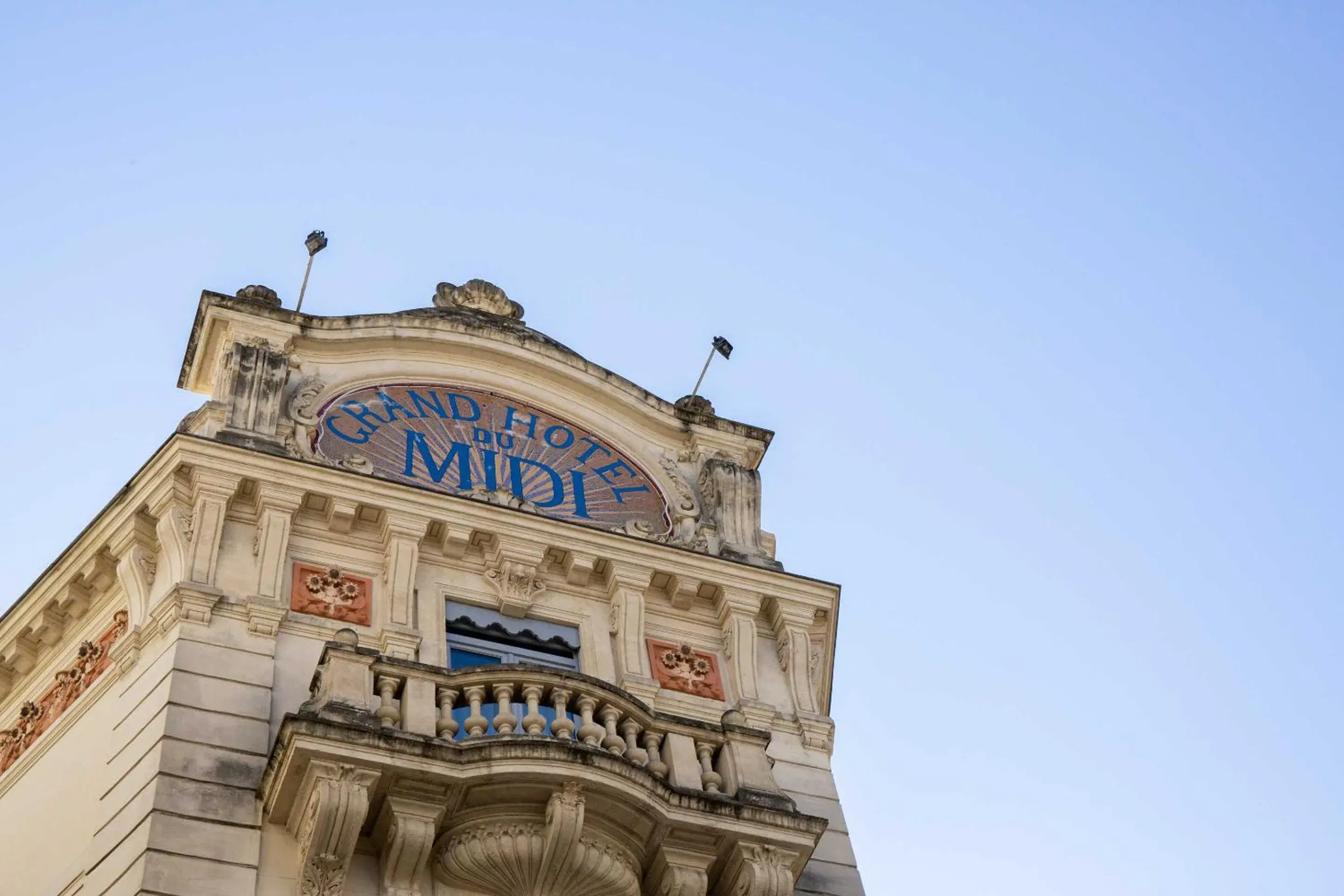 Facade/entrance in Grand Hôtel du Midi Montpellier - Opéra Comédie Facade/entrance in Grand Hôtel du Midi Montpellier - Opéra Comédie