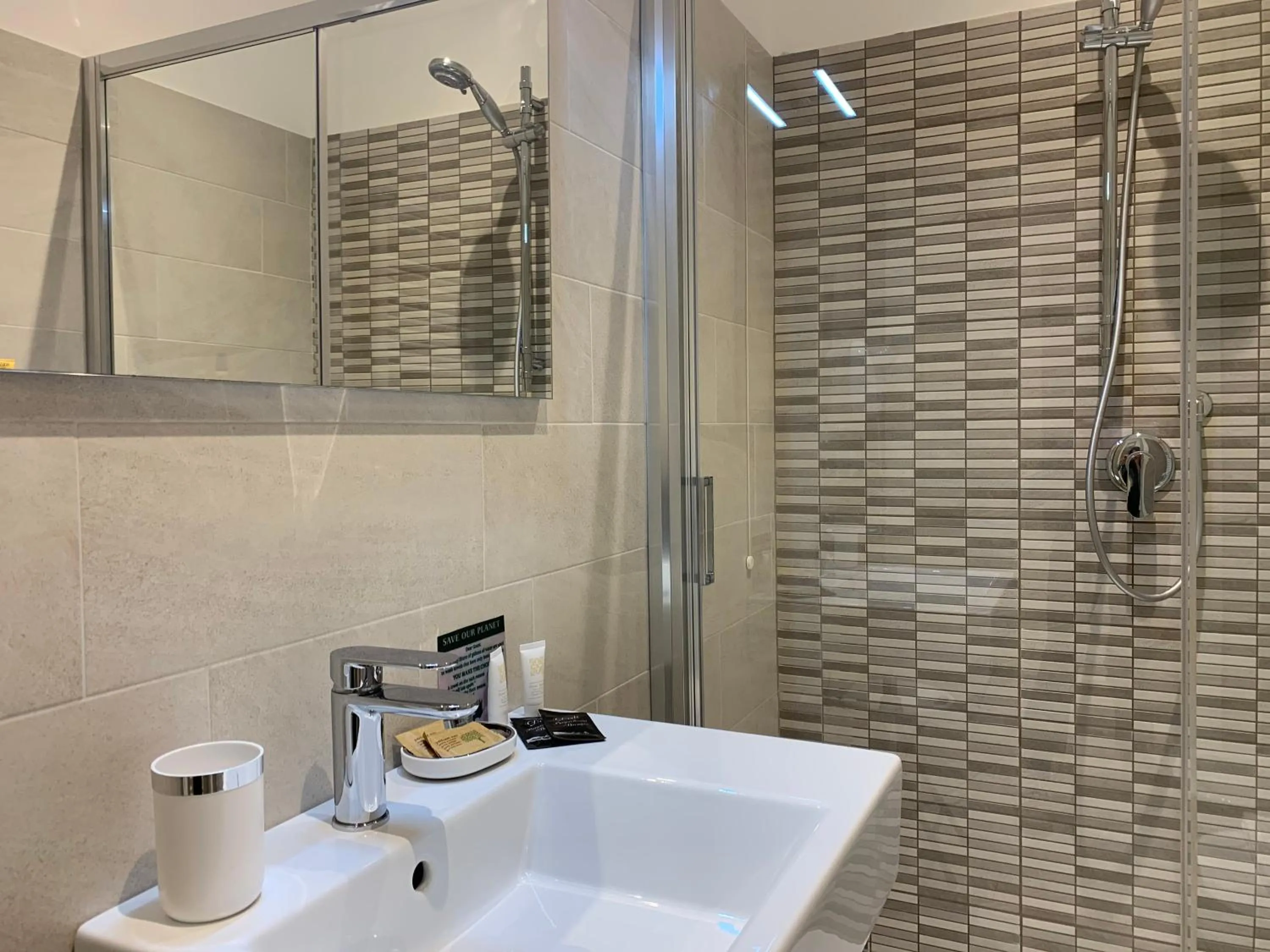 Bathroom in Affittacamere Sapore di Mare