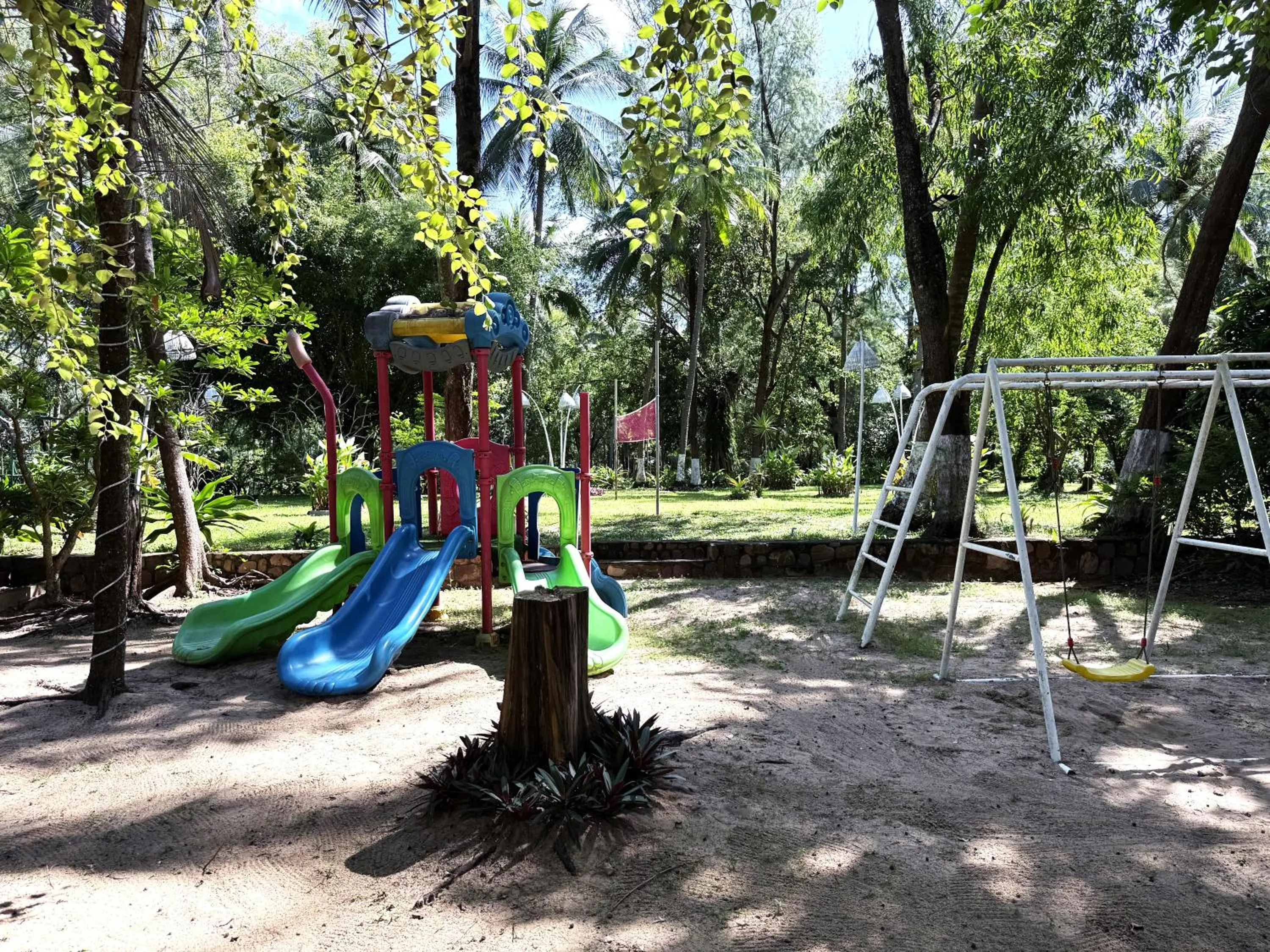 Activities in Nataya Round House Coral Bay Resort