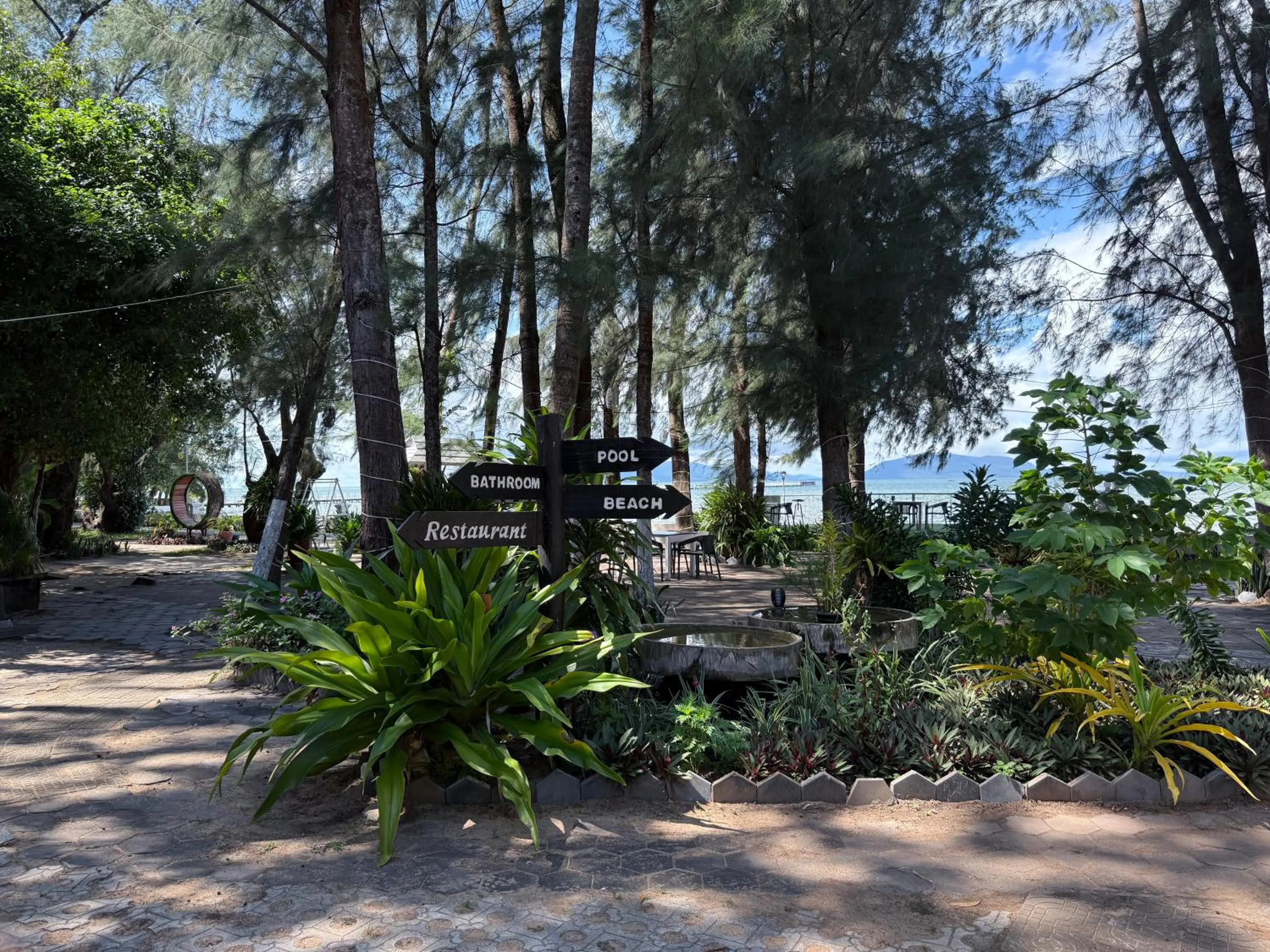 Sea view in Nataya Round House Coral Bay Resort