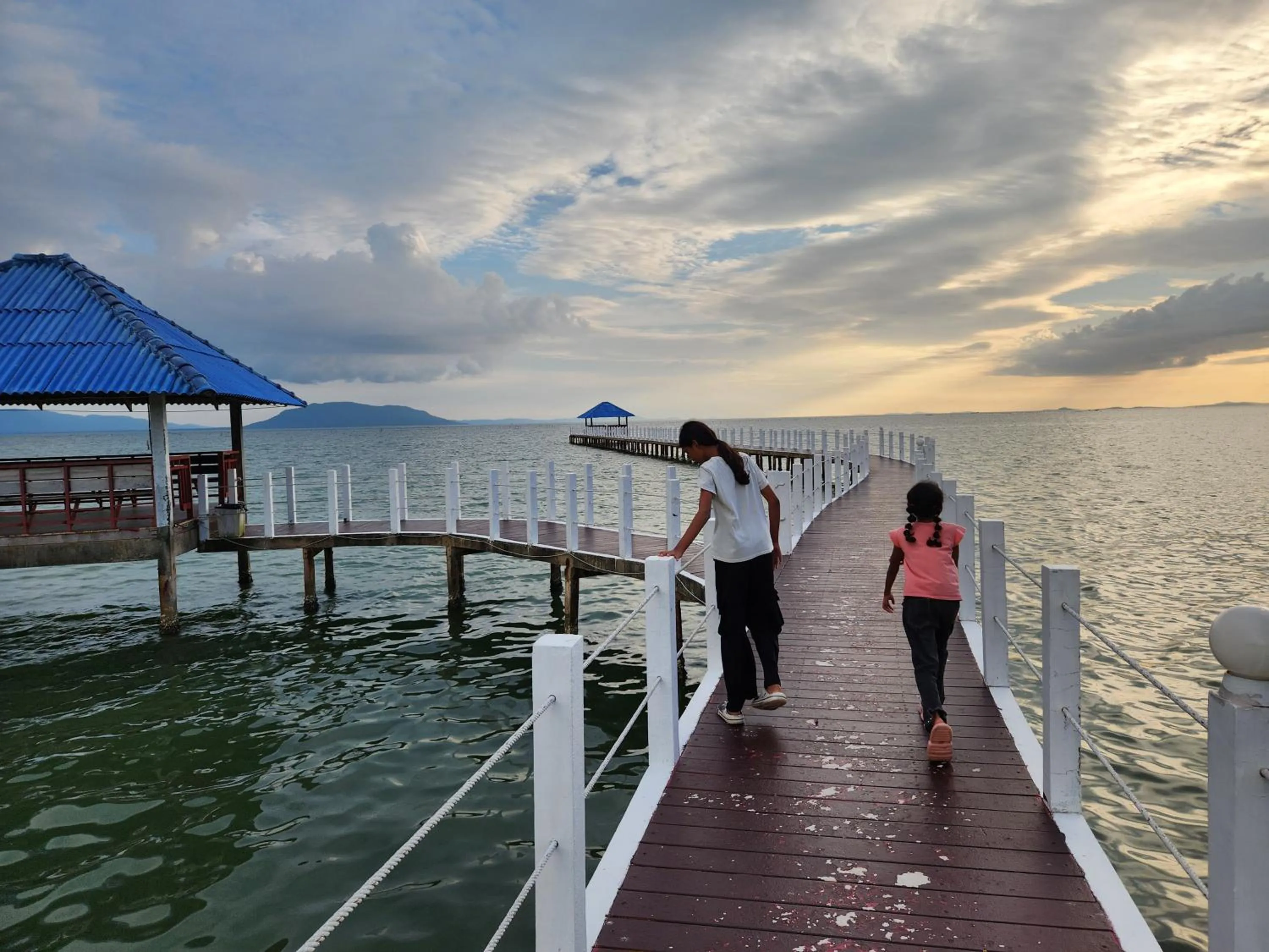 Property building in Nataya Round House Coral Bay Resort