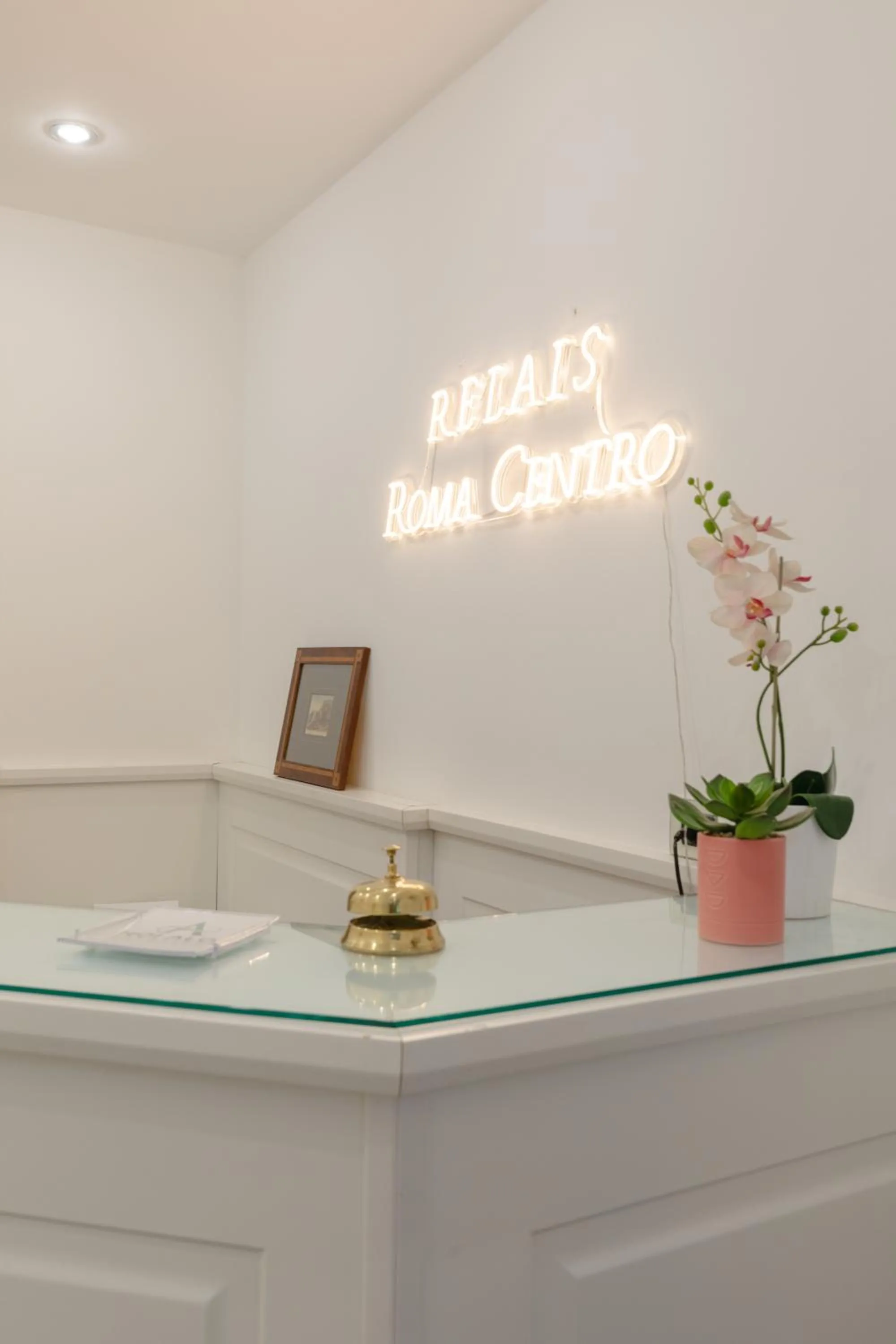 Lobby or reception in Relais Roma Centro