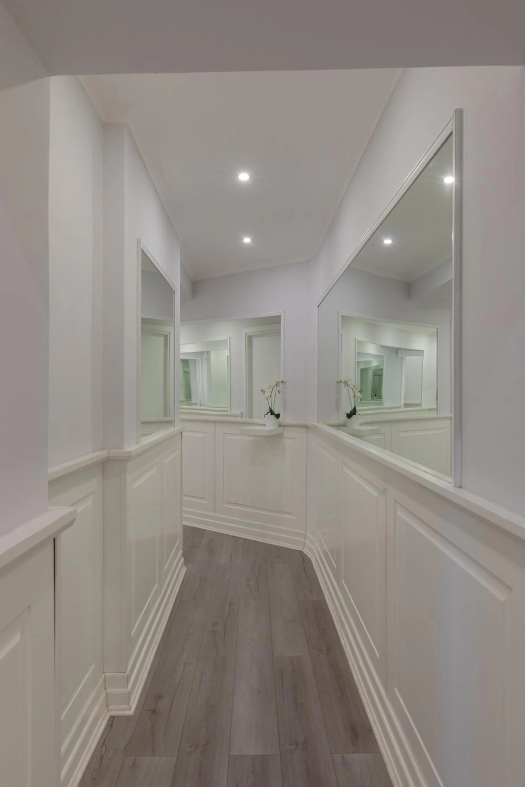 Lobby or reception in Relais Roma Centro