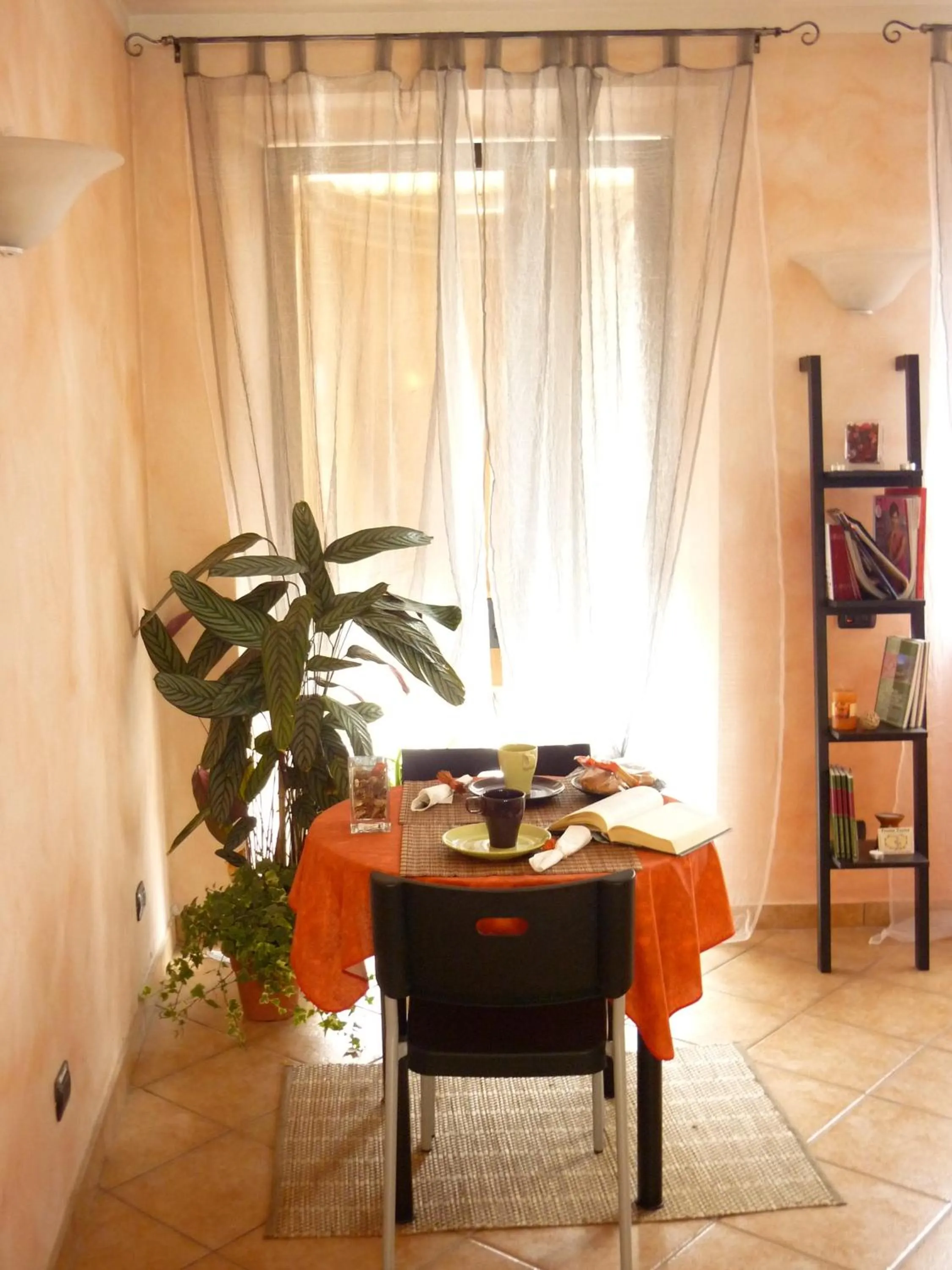 Restaurant/places to eat in Antica Corte