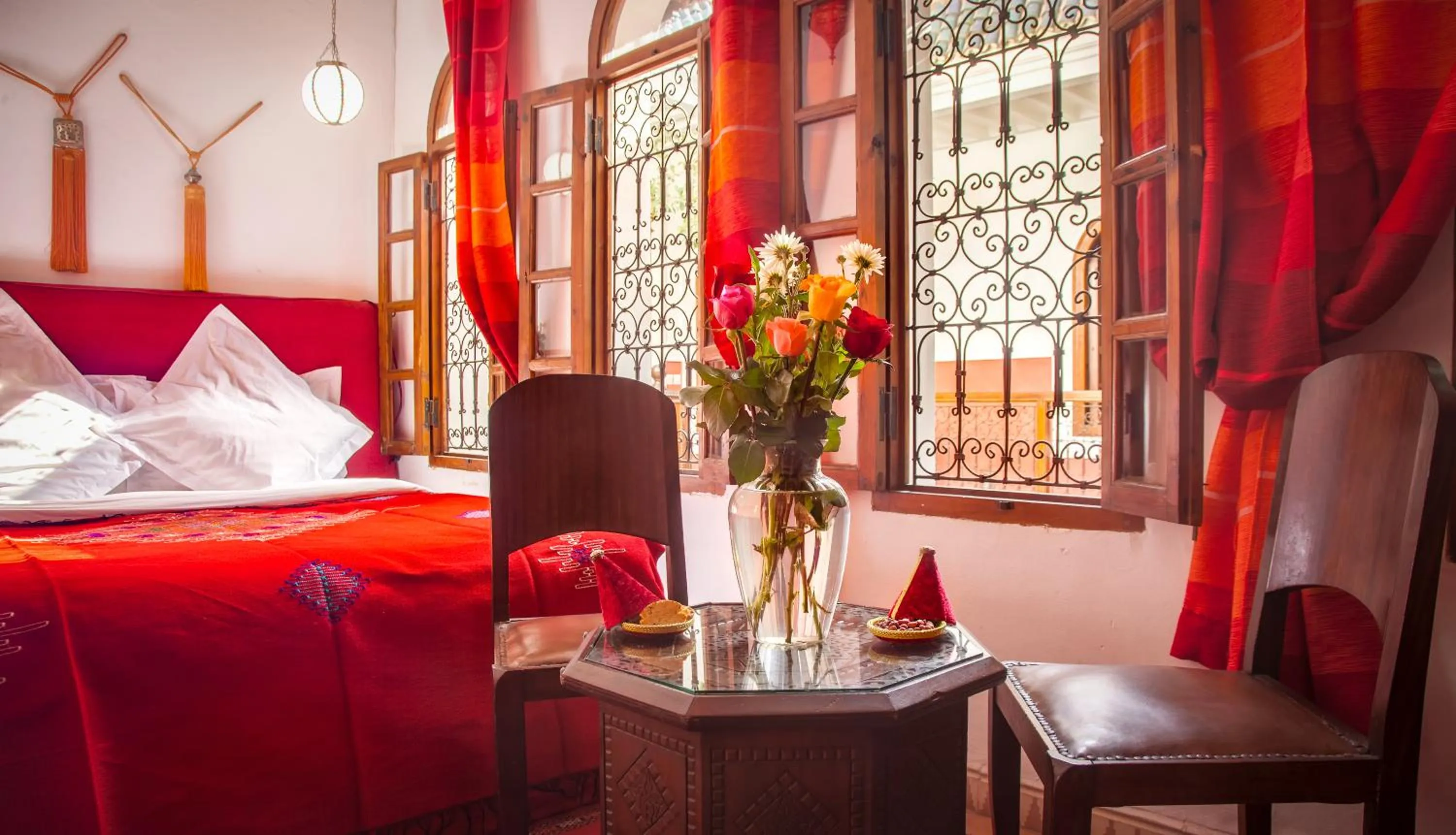 Decorative detail, Bed in Riad Sable Chaud