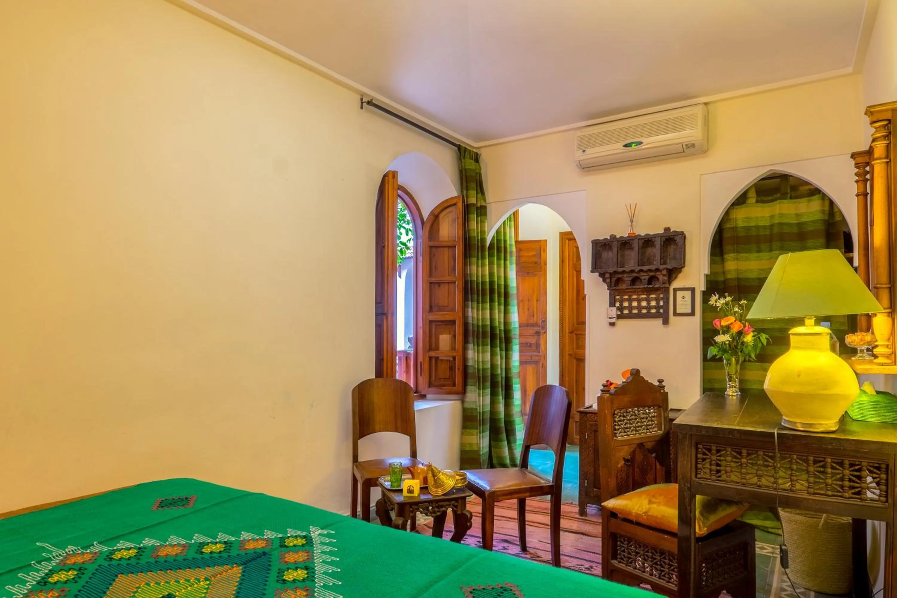 Decorative detail, Bed in Riad Sable Chaud