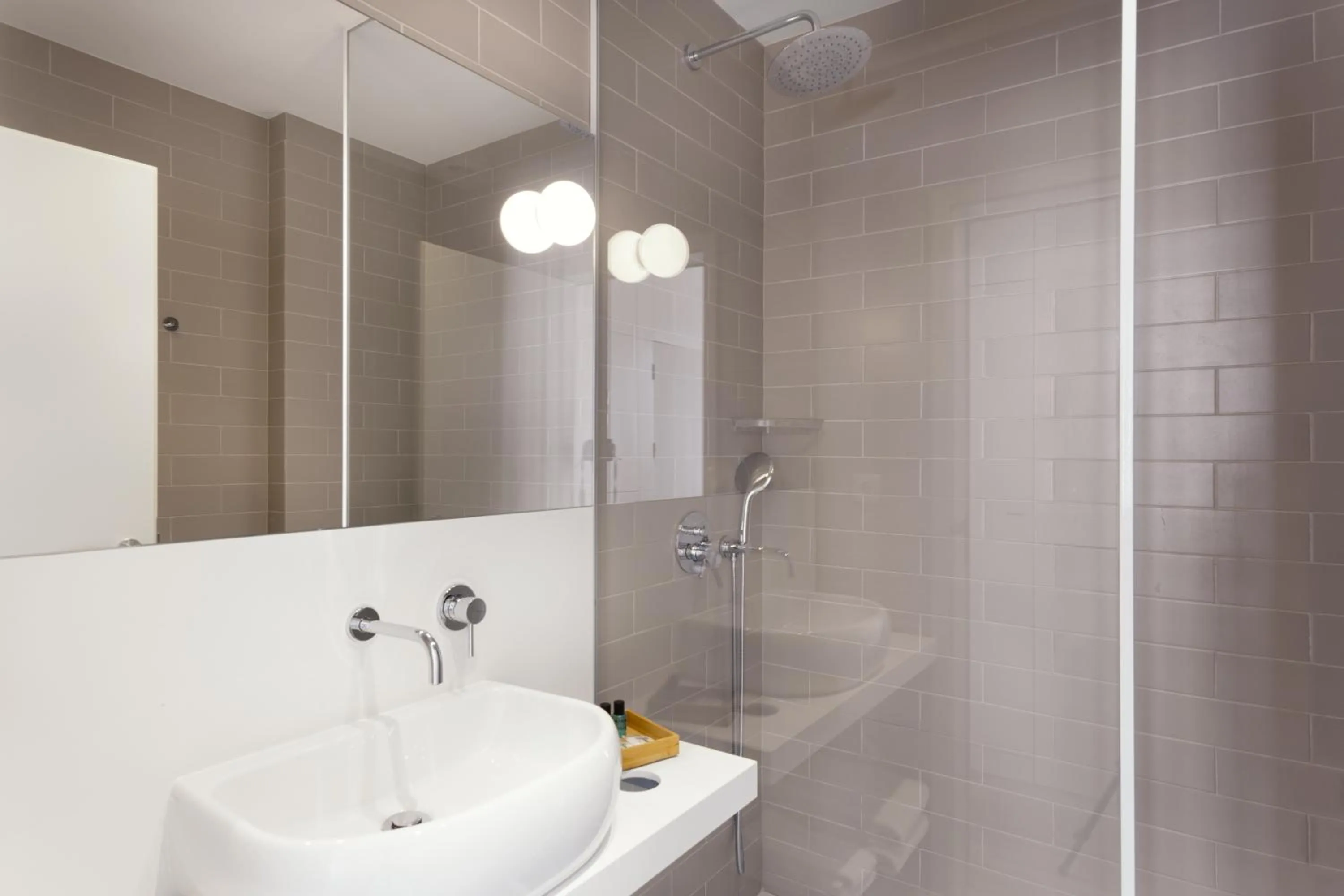 Bathroom in Oporto Home - River Front