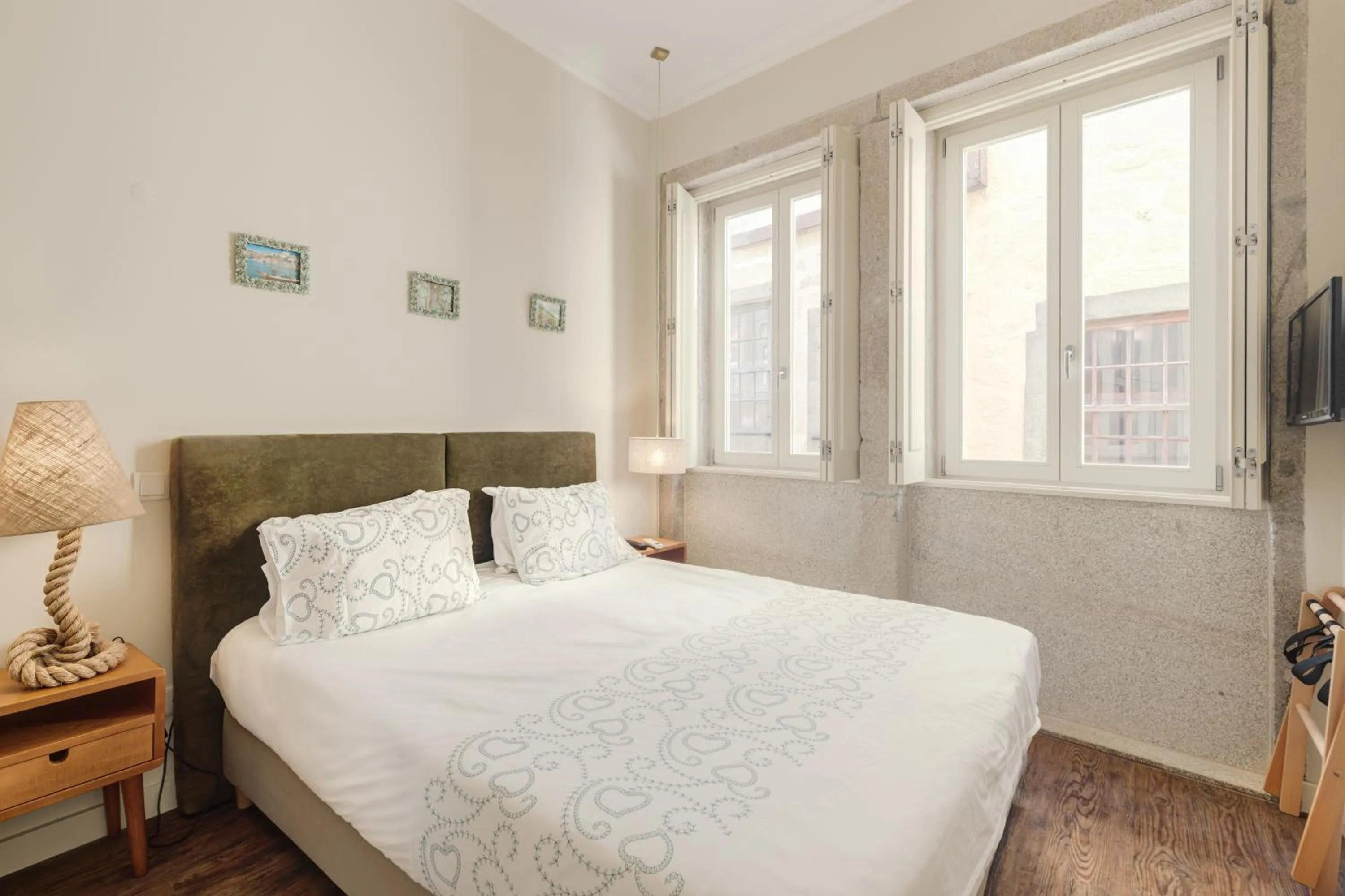 Bed in Oporto Home - River Front