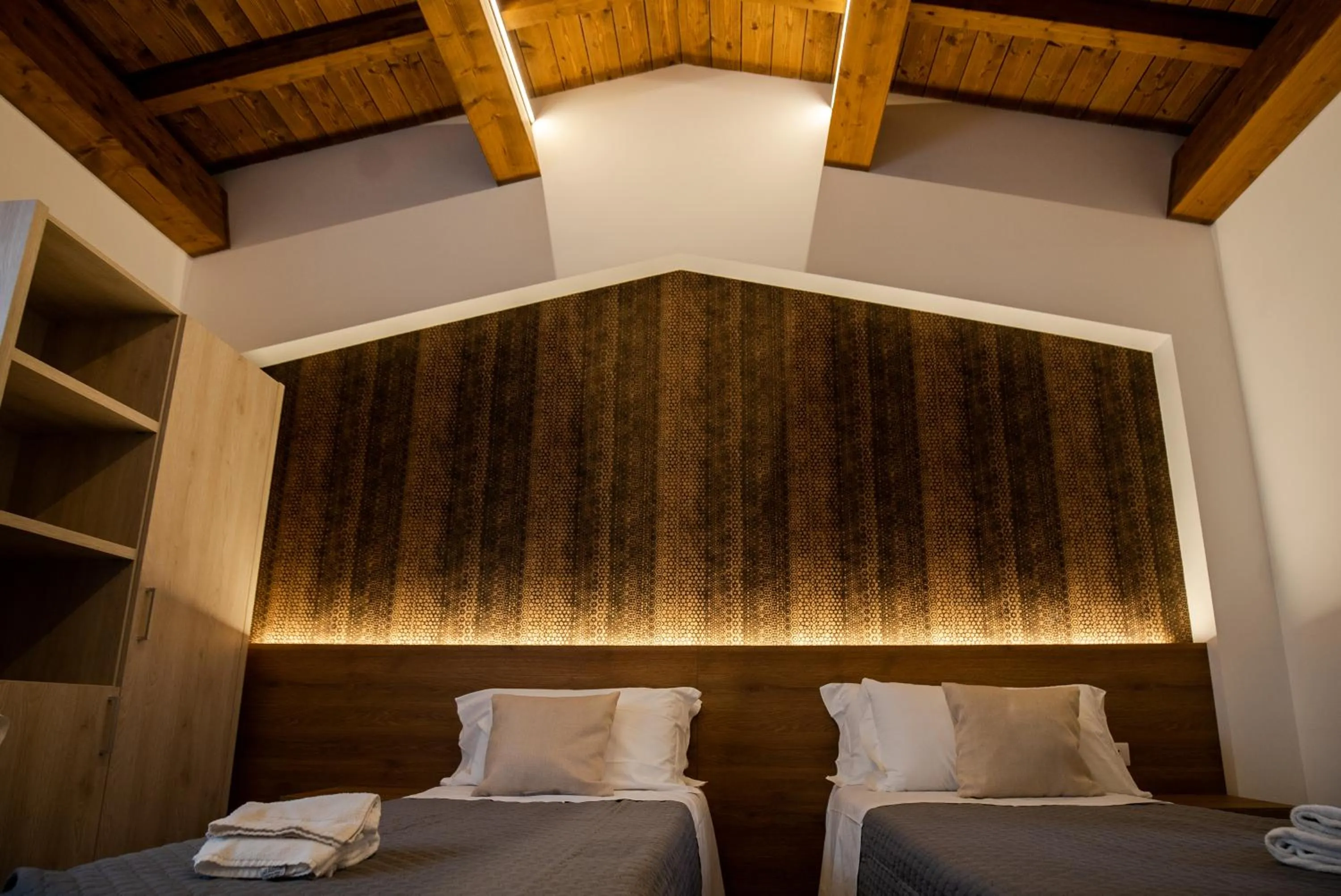 Photo of the whole room, Bed in Gu Hotel