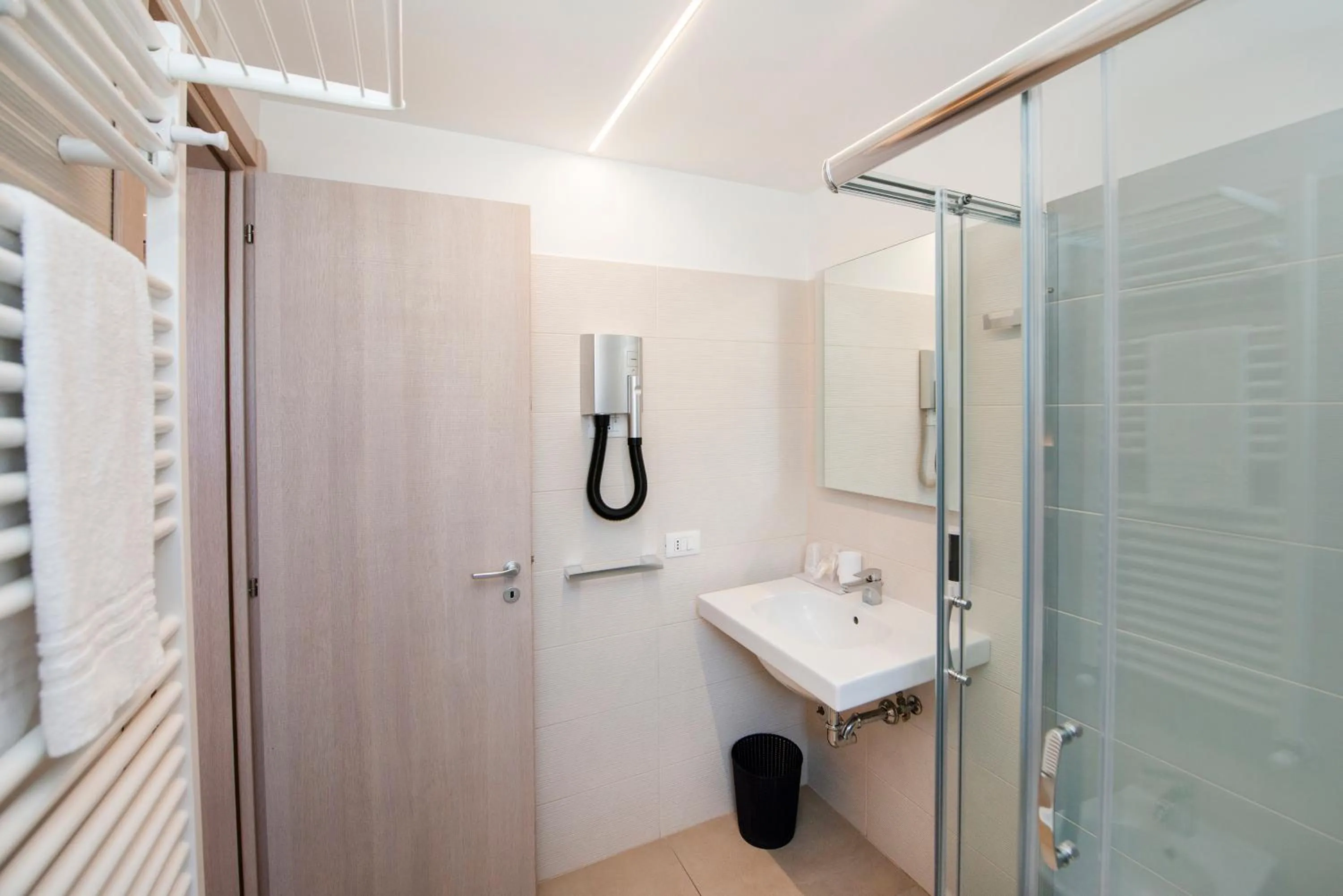 Bathroom in Gu Hotel