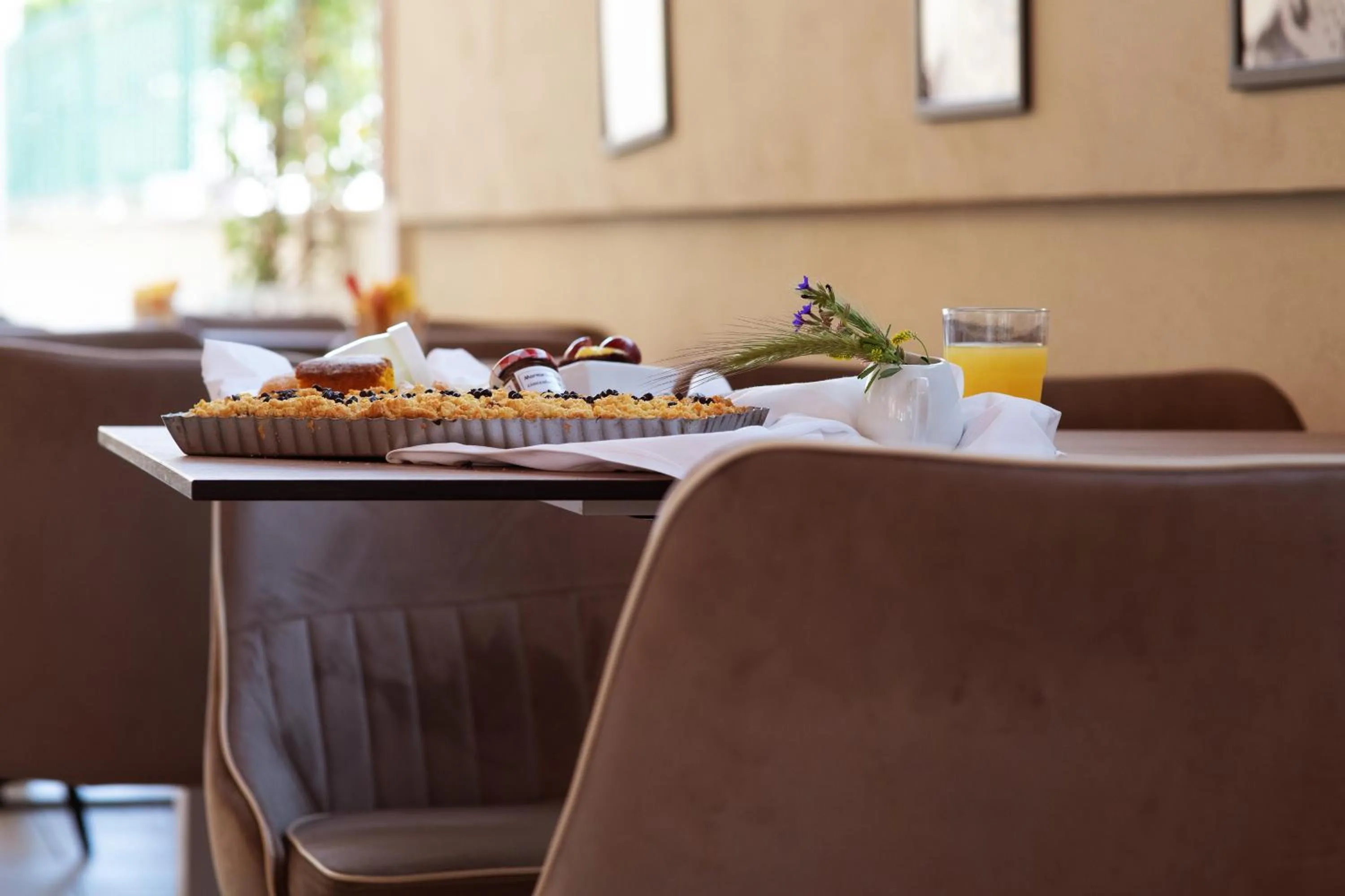 Breakfast in Gu Hotel