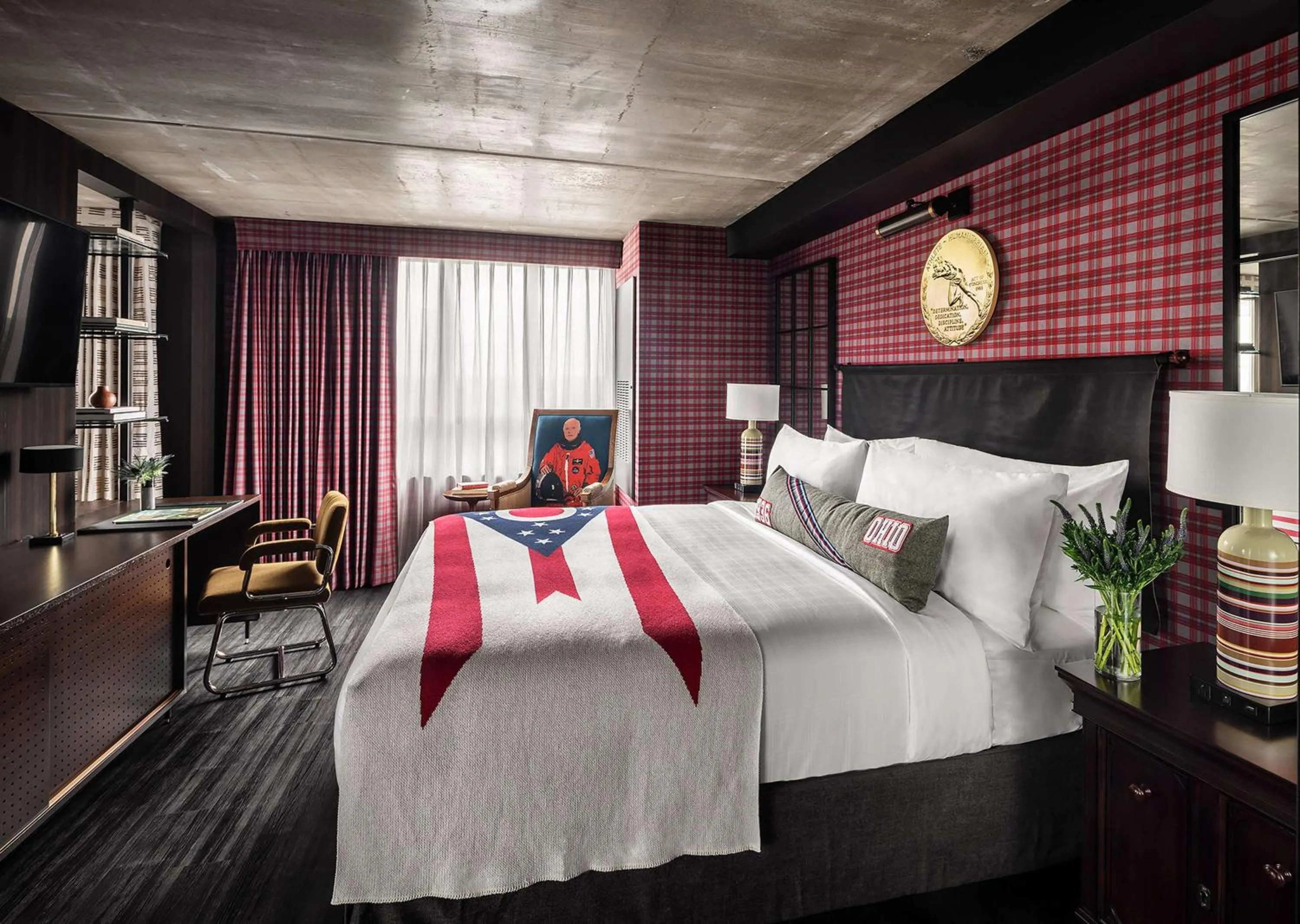 Bed in Graduate by Hilton Columbus