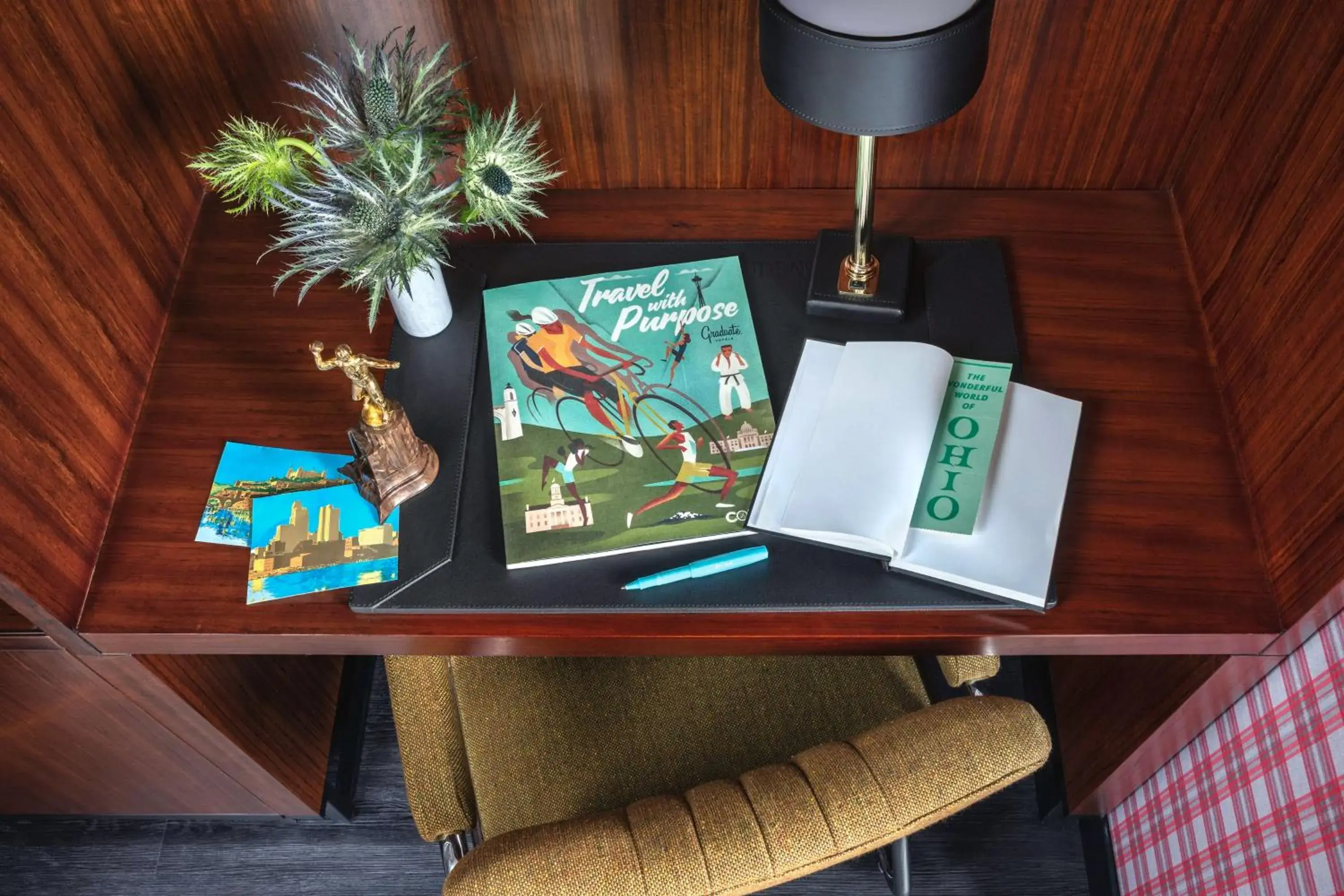 Bedroom in Graduate by Hilton Columbus Bedroom in Graduate by Hilton Columbus