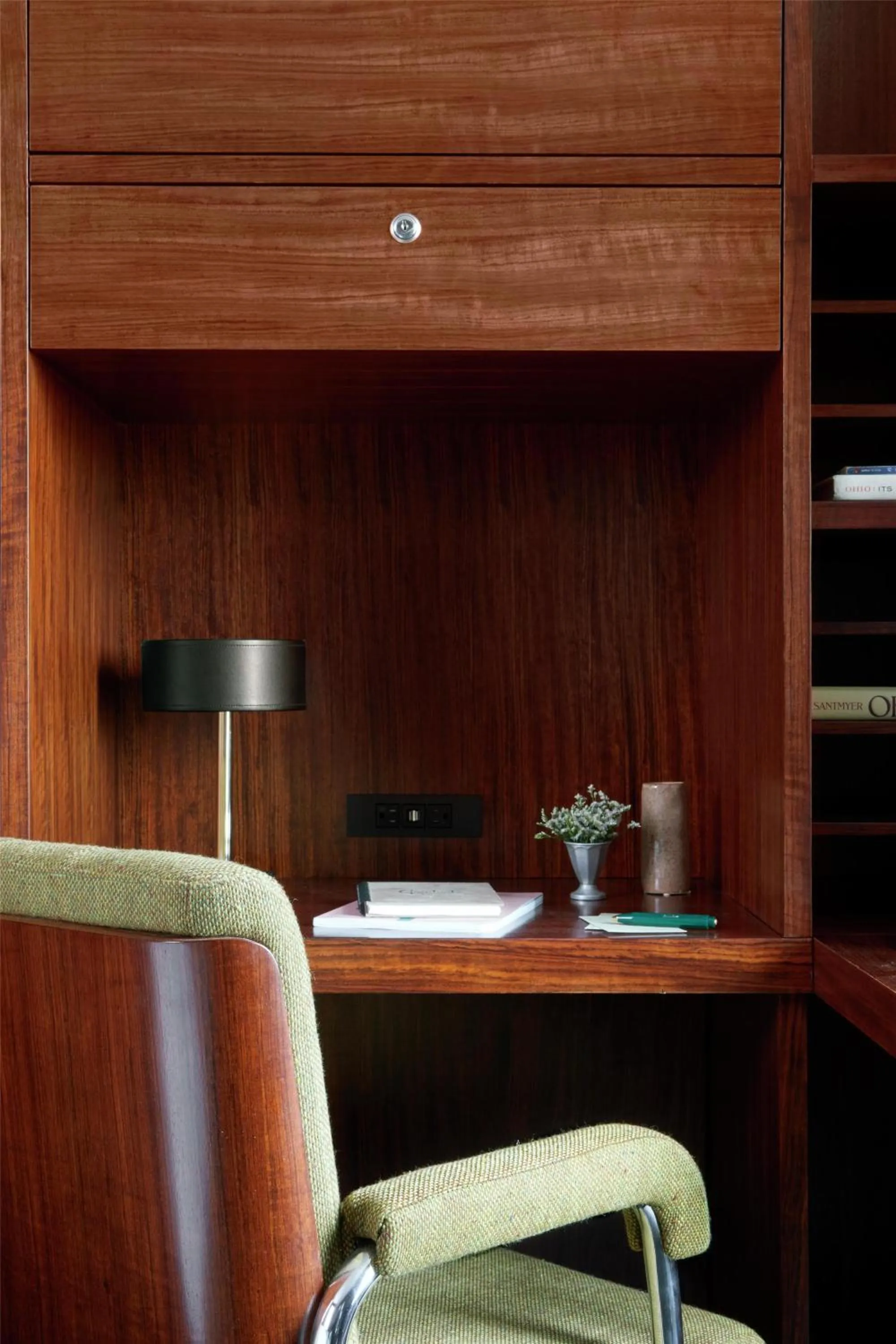 Bedroom in Graduate by Hilton Columbus