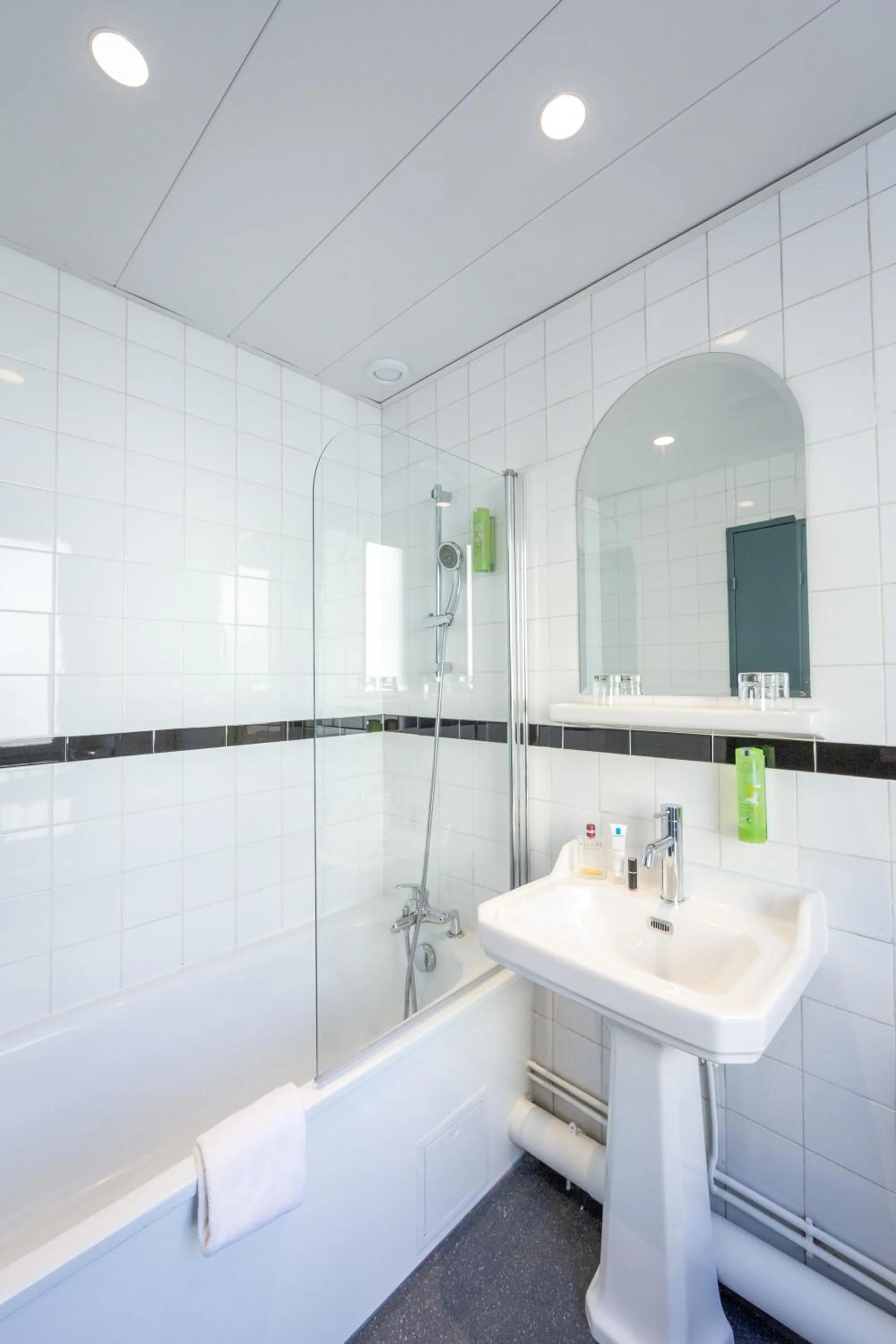 Bathroom in greet Marseille Centre Saint Charles